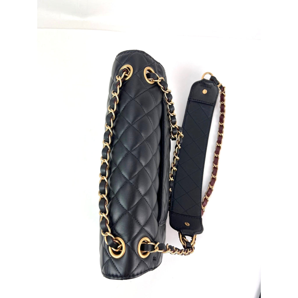 Túi đeo vai Chanel Calfskin Quilted Strap into Flap Black Burgundy