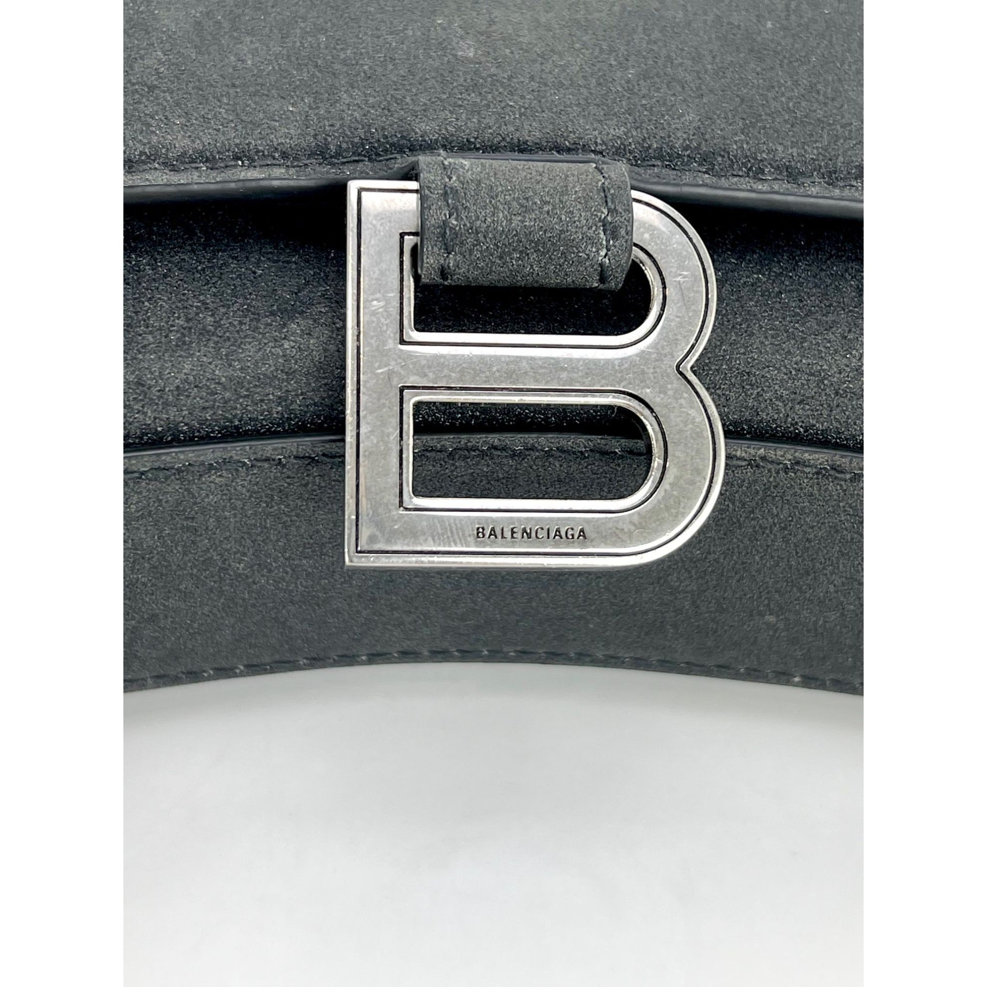 Túi đeo vai đính đá lấp lánh màu đen BALENCIAGA Hourglass Wallet On Chain