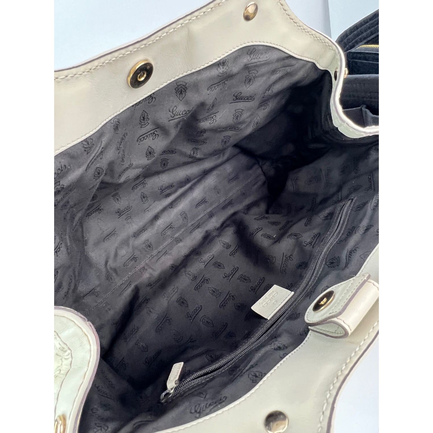 Túi xách Gucci Sukey Medium Guccissima Leather Mystic White Tote