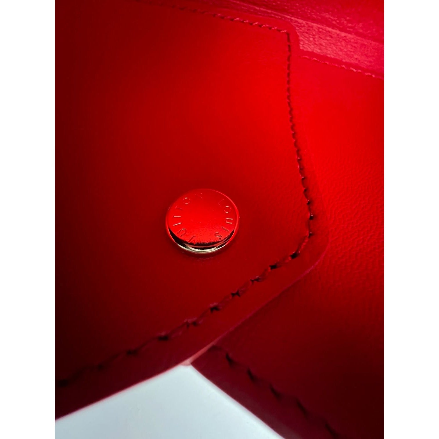 Túi đeo chéo cỡ vừa LOUIS VUITTON Kirigami Pochette màu đỏ