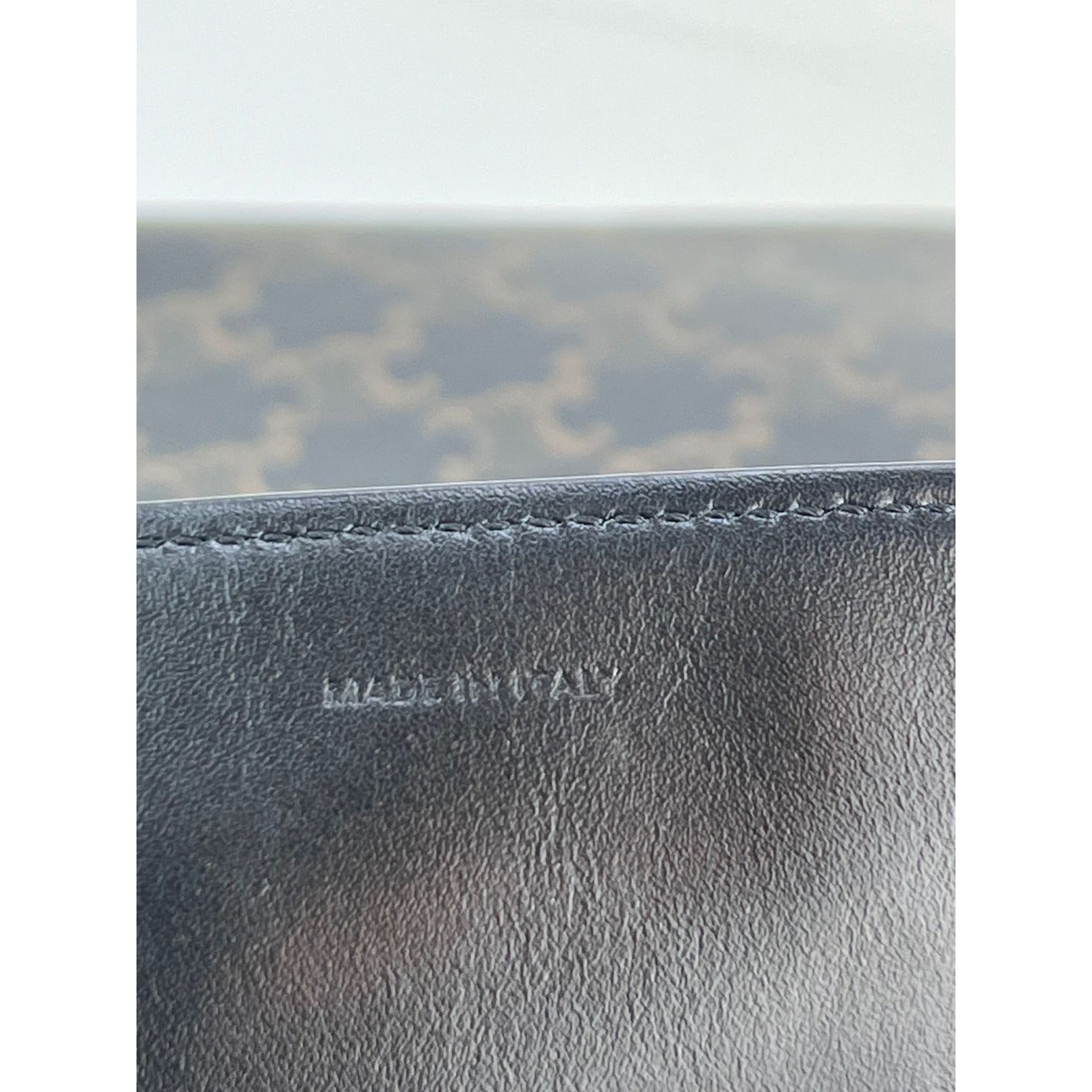 Túi tote vải canvas Celine Triomphe Vertical Cabas màu đen họa tiết Monogram