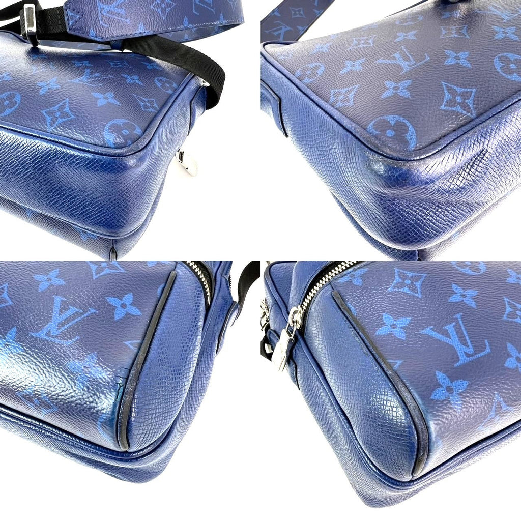 Túi đeo chéo ngoài trời Taigarama màu xanh của LOUIS VUITTON