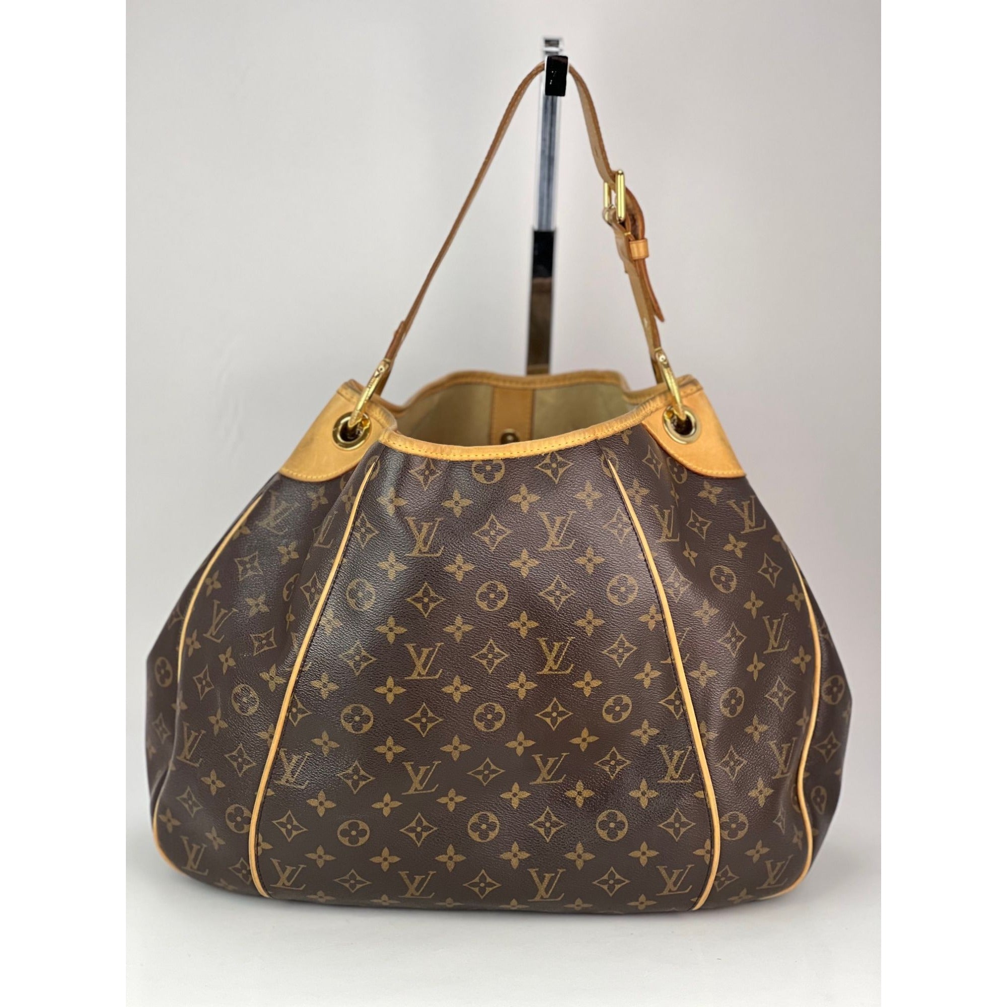 Túi đeo vai LOUIS VUITTON Galliera GM Monogram
