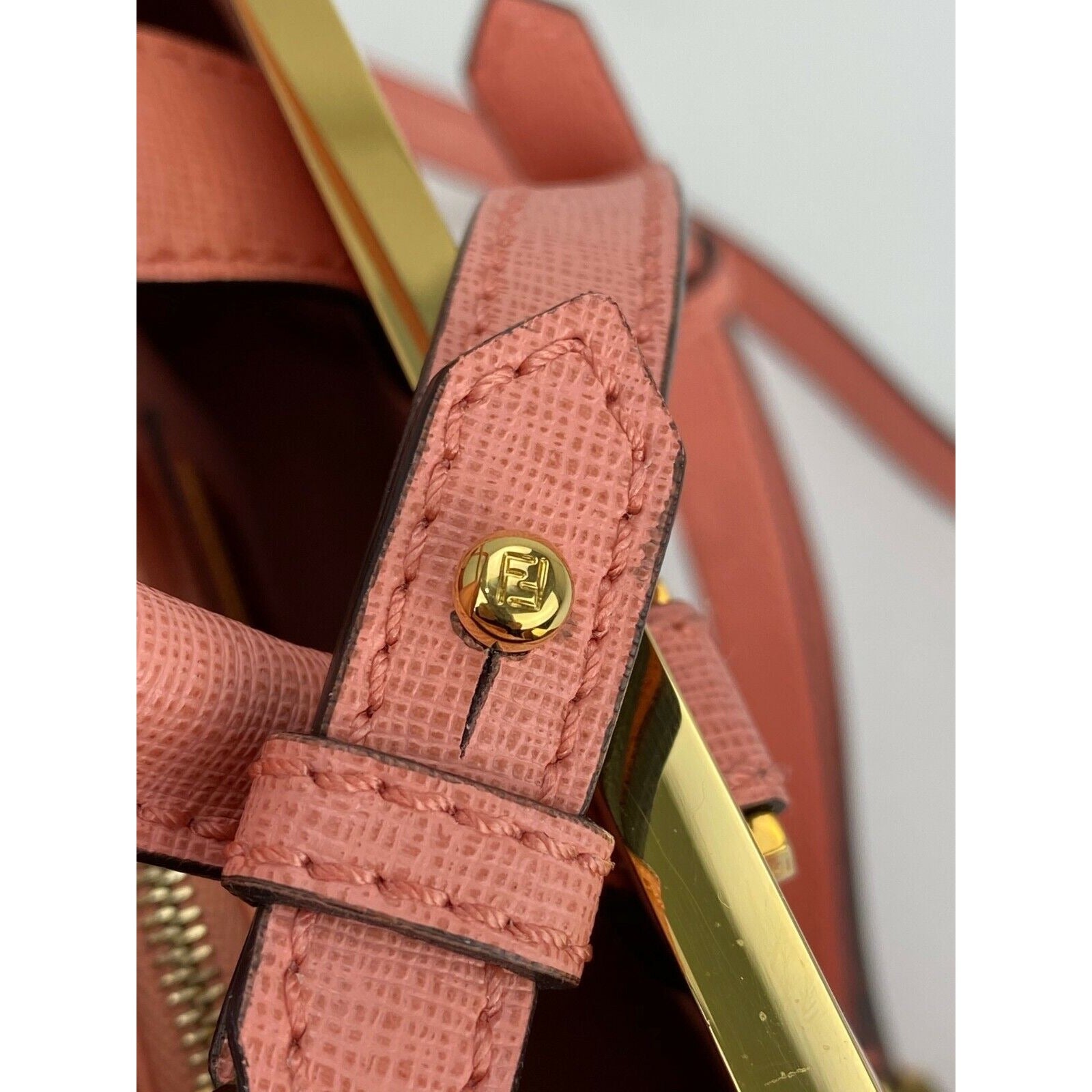 Túi đeo chéo Fendi Vitello Elite Flamingo Petite 2Jours Pink Tote Shoulder Crossbody Bag