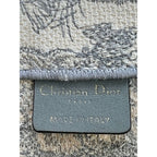 Túi tote thêu Christian Dior Book Grey cỡ trung