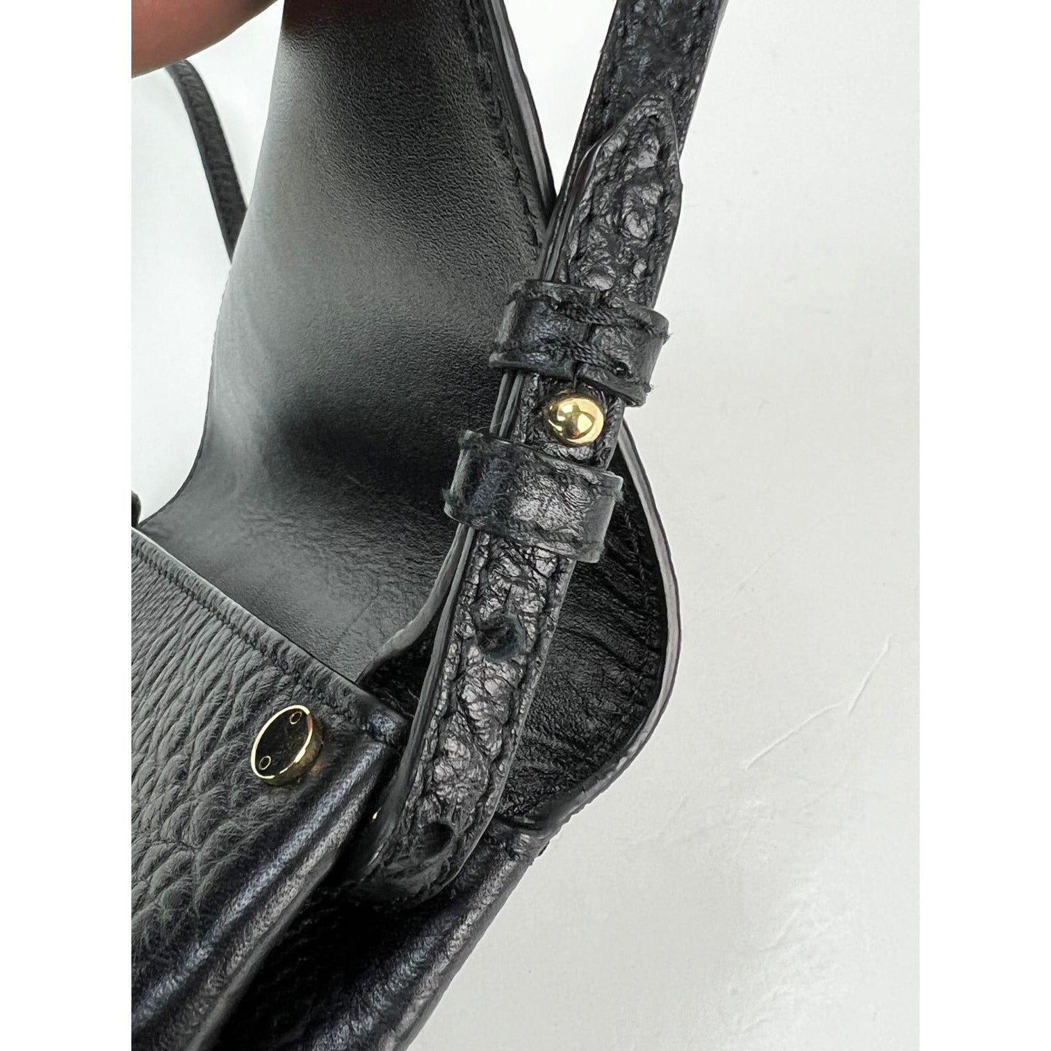 Túi đeo chéo Burberry Signature Grain Leather Check Embossed Langley Black