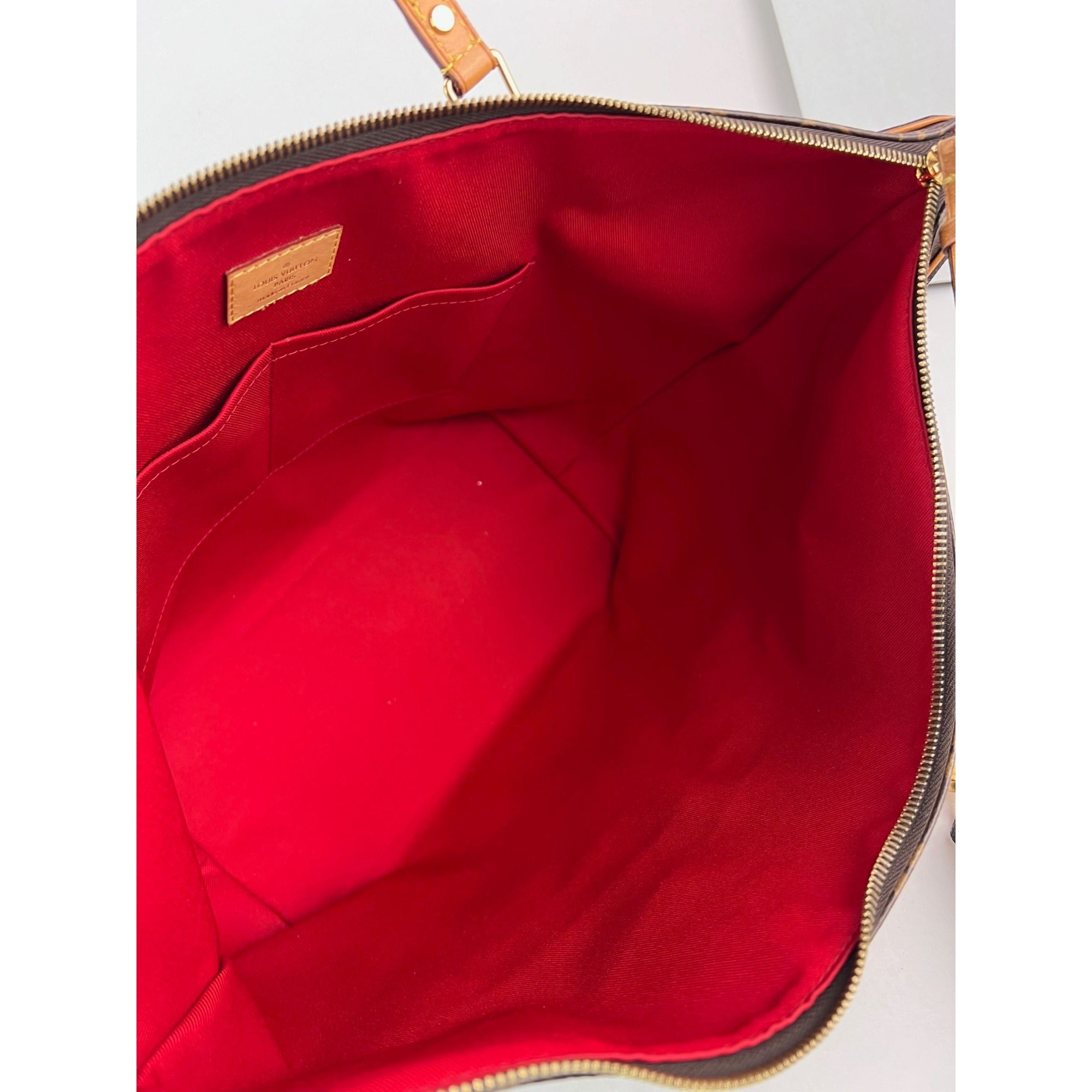 Túi tote đeo vai Louis Vuitton Tournelle Monogram MM