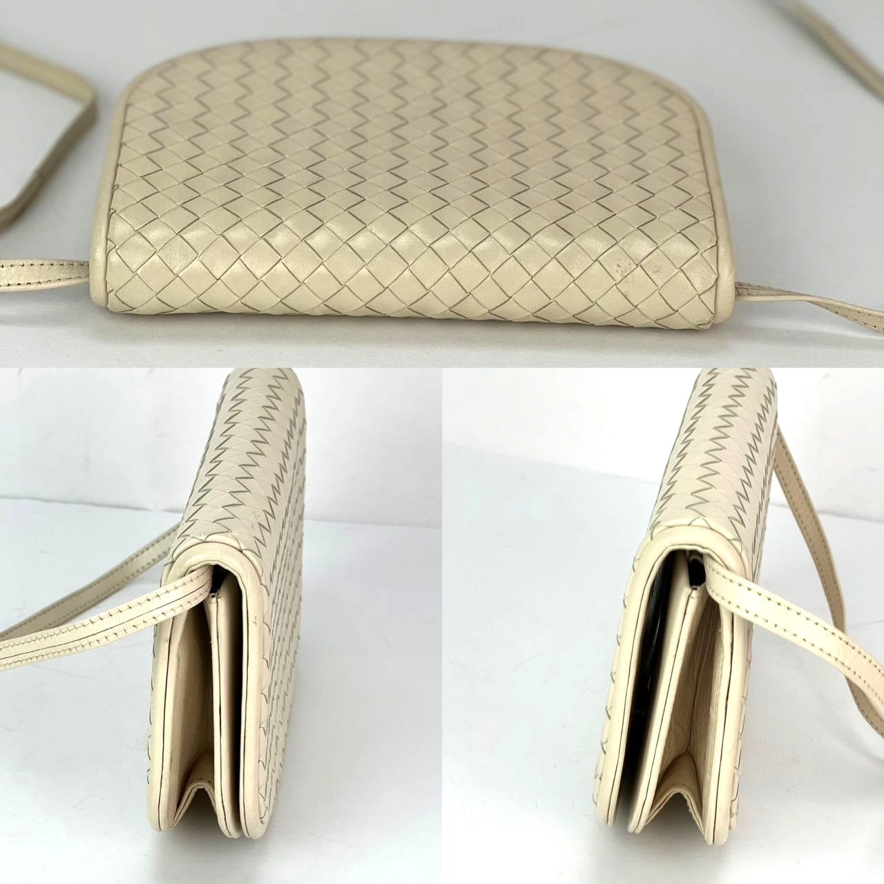 Túi ly hợp đeo vai da trắng của Bottega Veneta Intreciato