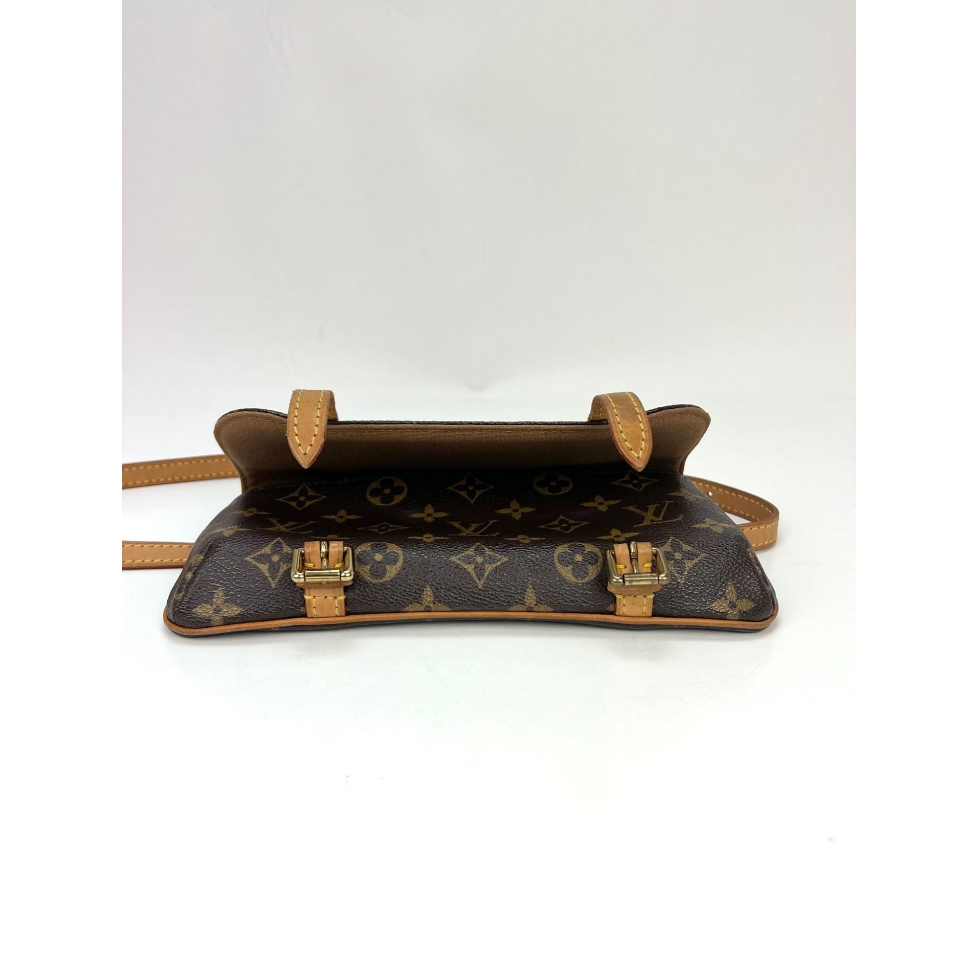 Túi đeo thắt lưng LOUIS VUITTON Pochette Marelle PM Monogram