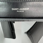 Túi đựng I-Pad bằng da trơn màu đen của Saint Laurent