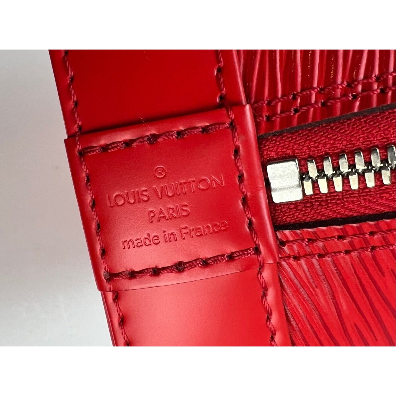 Túi đeo vai LOUIS VUITTON Alma BB Epi coquelicot