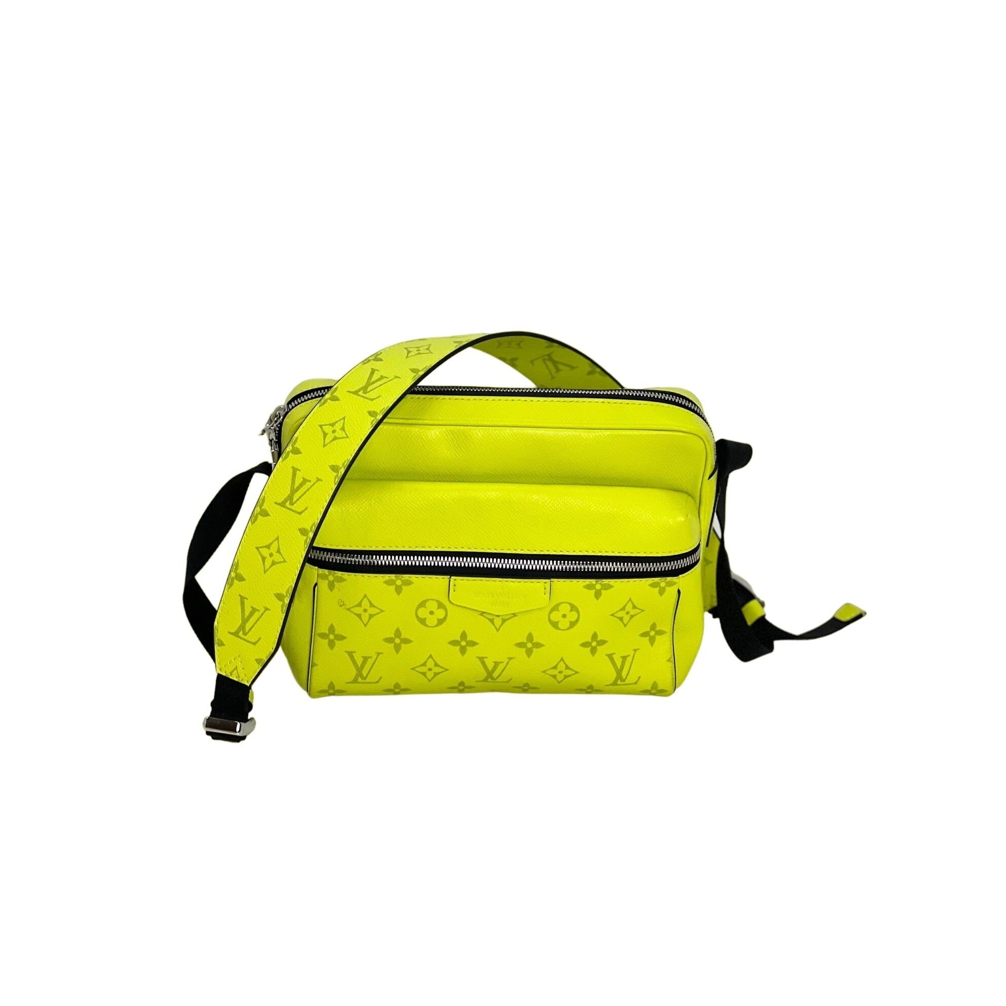 Túi đeo chéo ngoài trời Taigarama màu vàng của LOUIS VUITTON