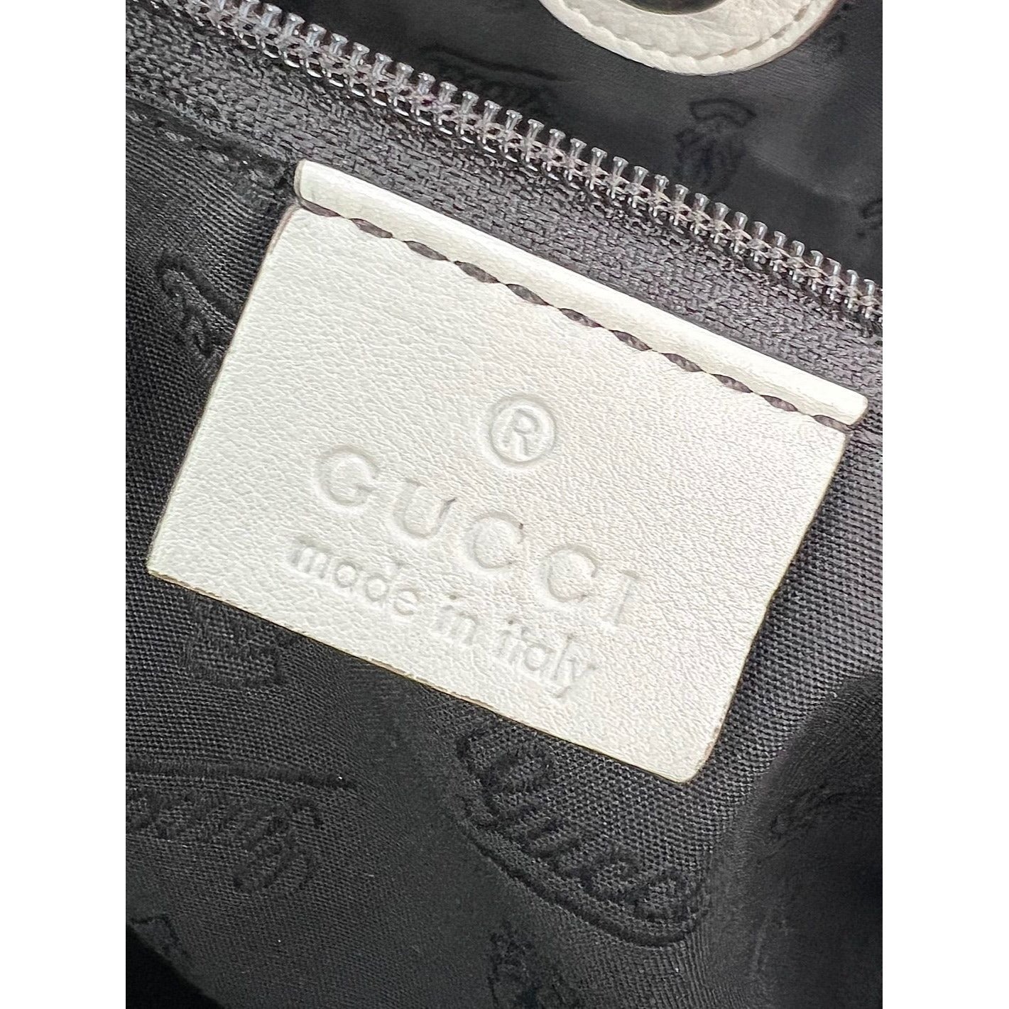 Túi xách Gucci Sukey Medium Guccissima Leather Mystic White Tote