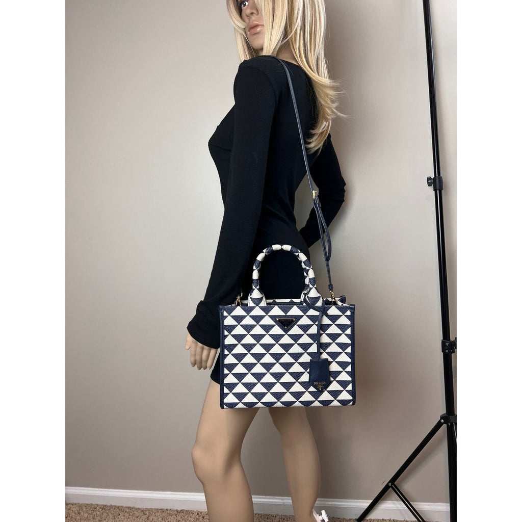 Túi xách vải thêu biểu tượng nhỏ Prada
