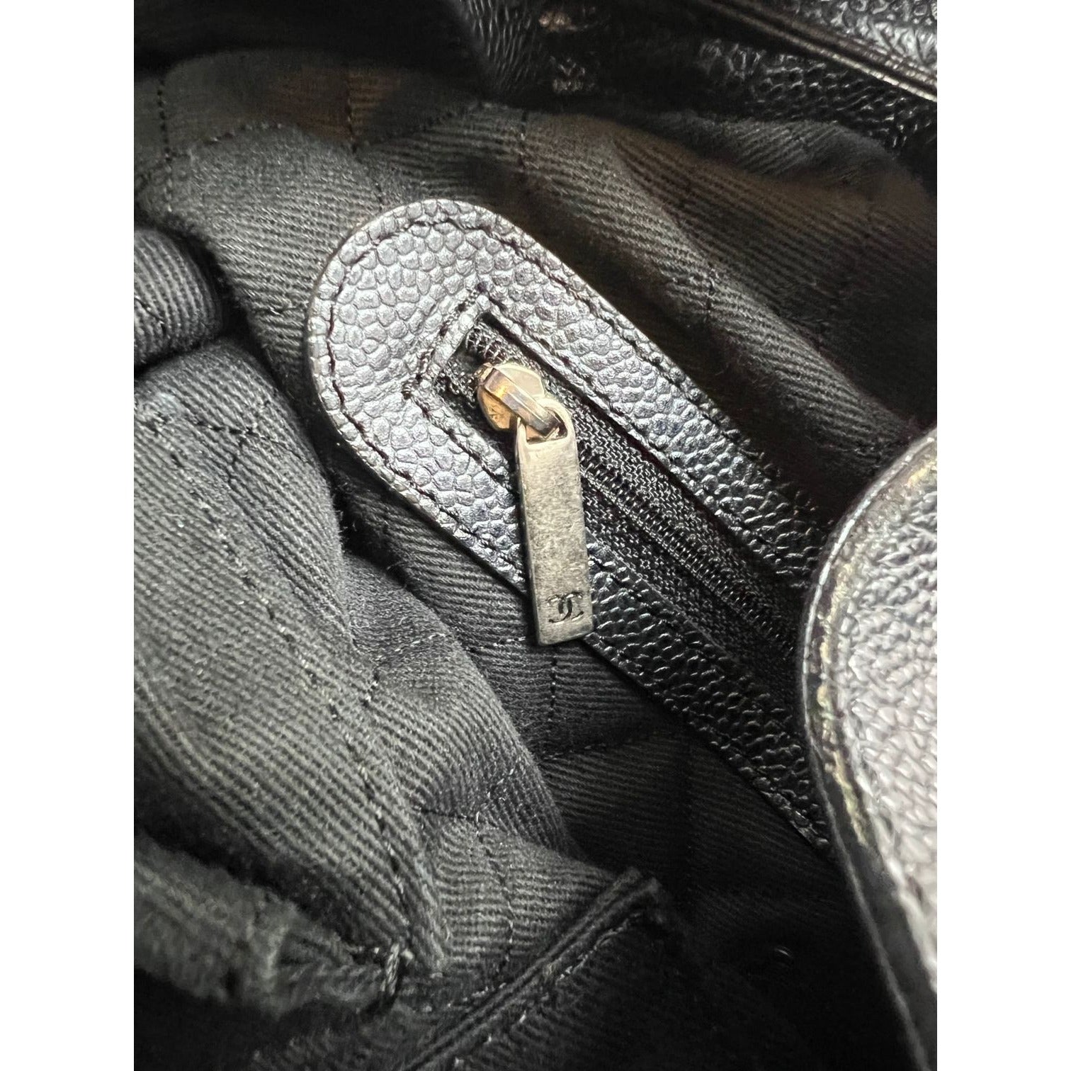 Túi đeo vai CHANEL Satin CC màu đen cỡ lớn