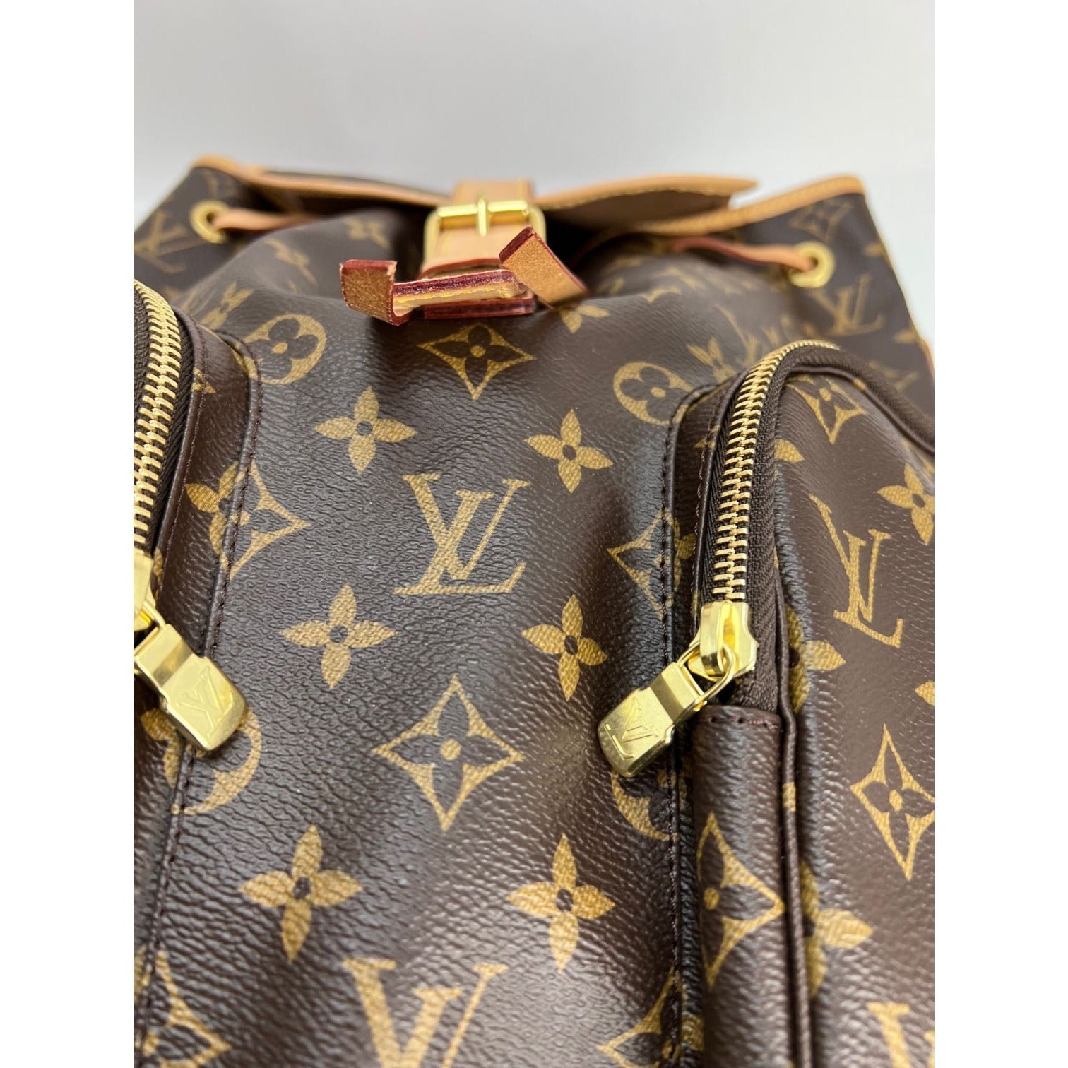 Ba lô vải LOUIS VUITTON Bosphore Monogram