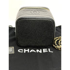 Túi đựng mỹ phẩm Chanel Vanity Cosmetic Case màu đen bằng da Caviar