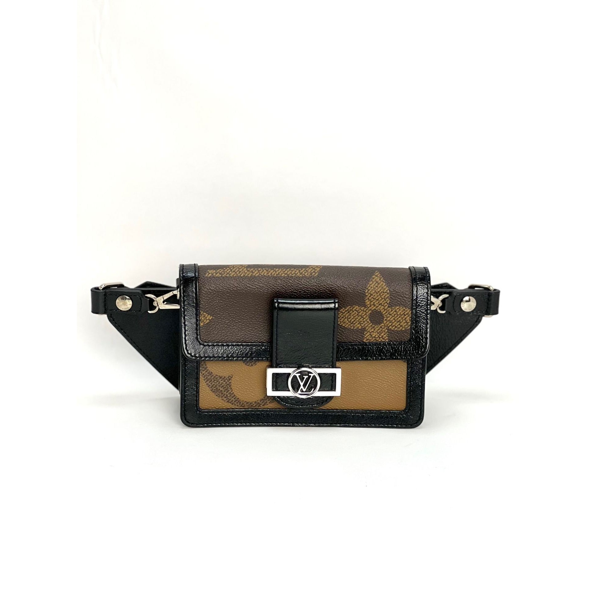 Ví cầm tay Louis Vuitton Reverse Giant Monogram Dauphine Belt Bumbag