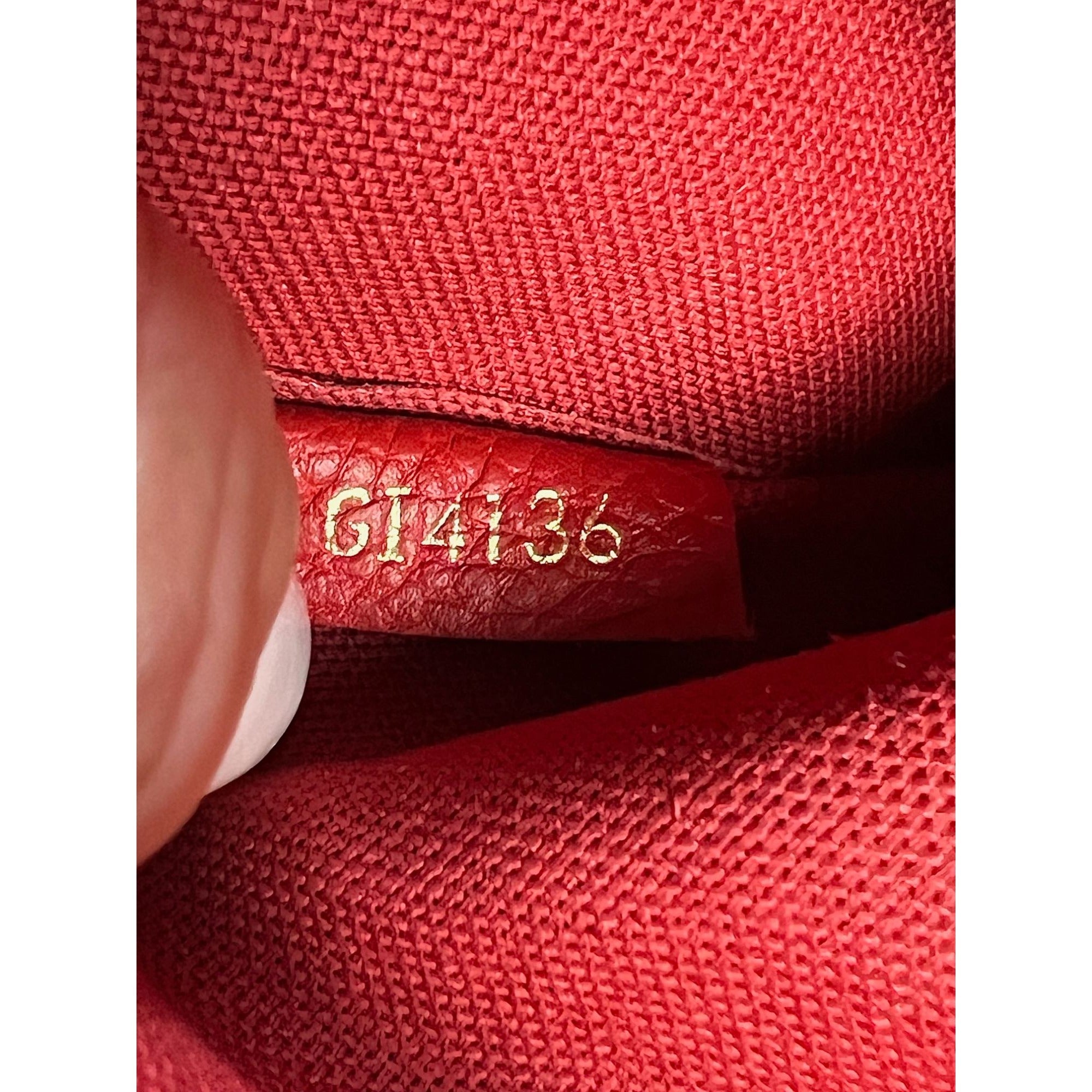 Túi đeo chéo LOUIS VUITTON Pallas Monogram Clutch Cherry