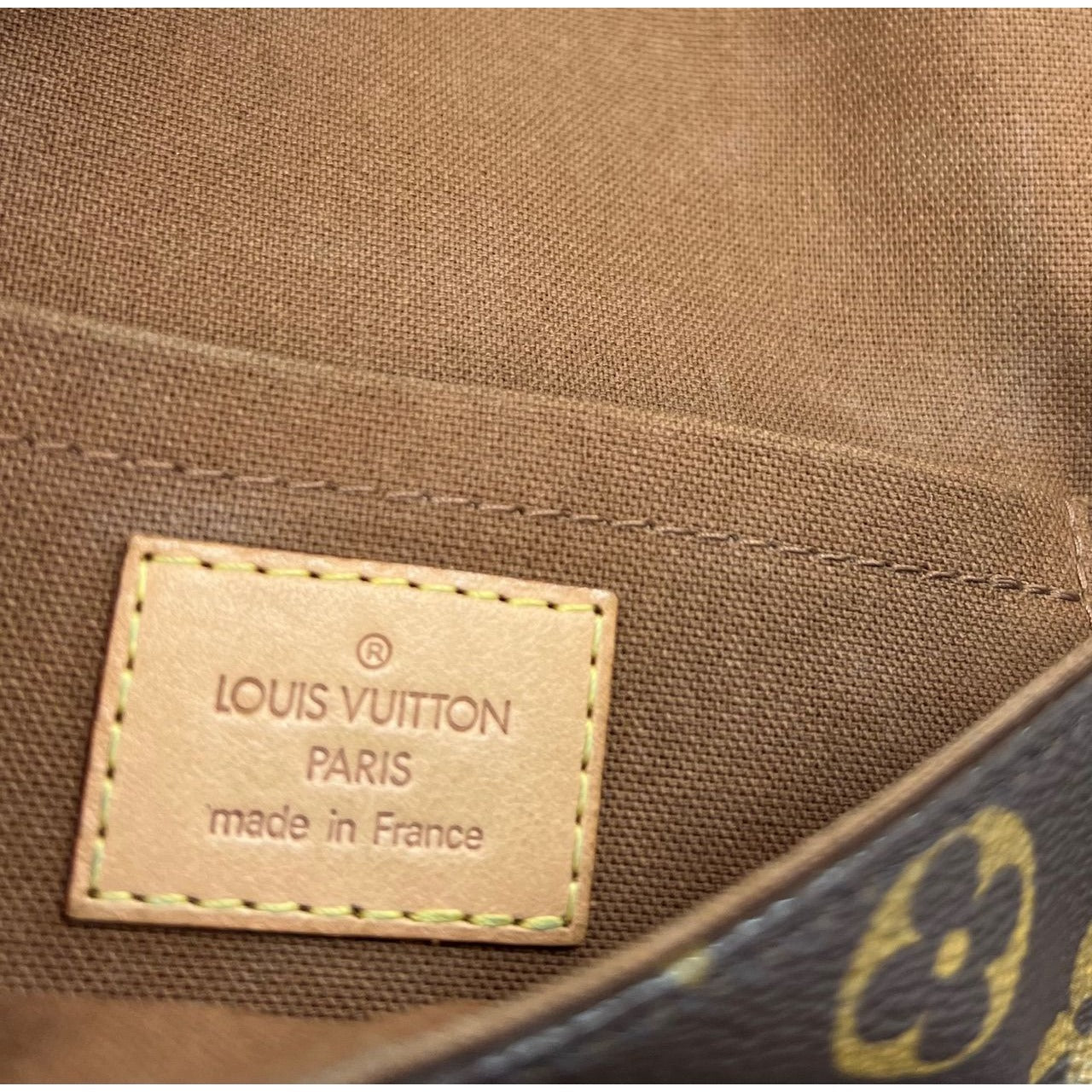 Túi đeo thắt lưng LOUIS VUITTON Pochette Marelle PM Monogram