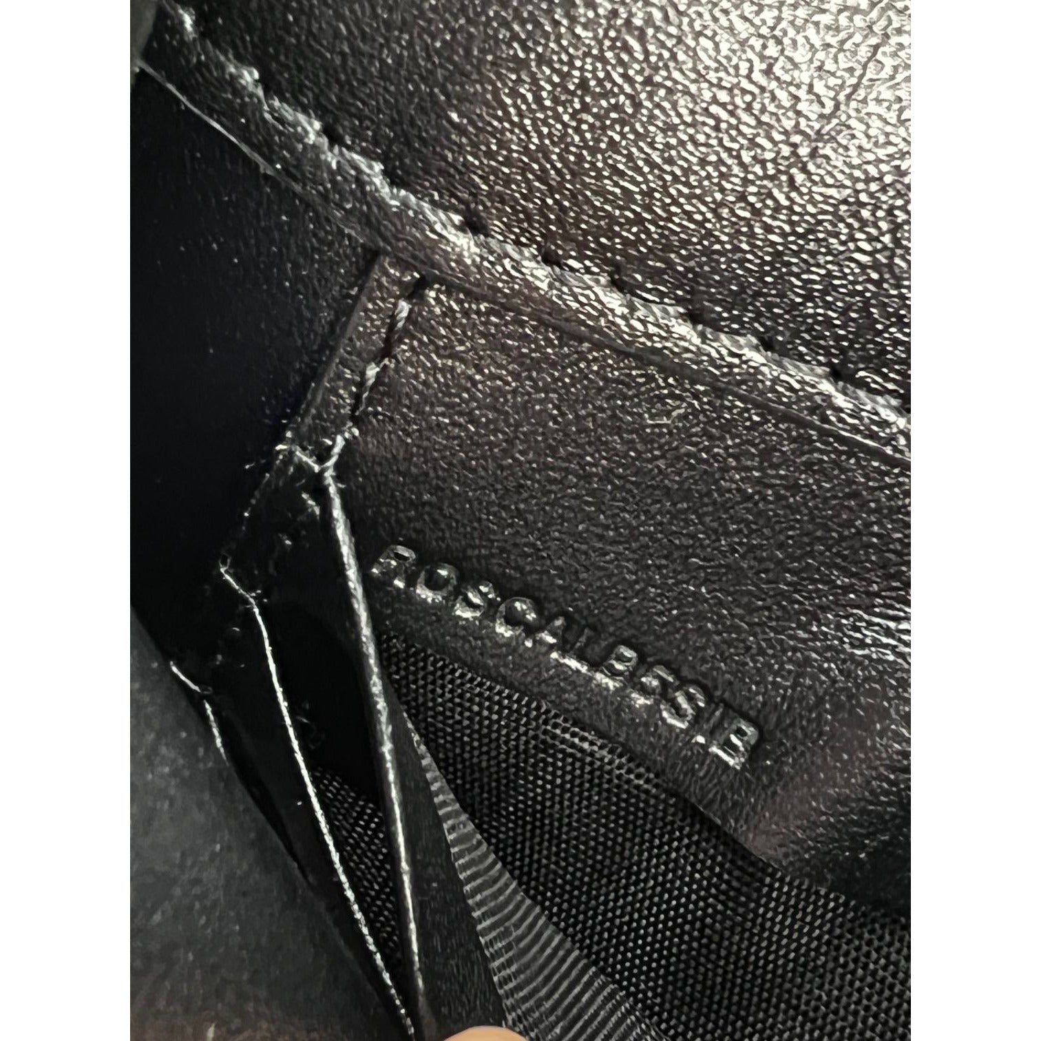 Túi đeo chéo Burberry Signature Grain Leather Check Embossed Langley Black