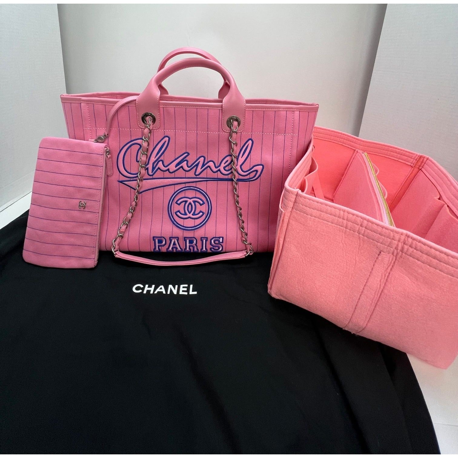 Túi tote Chanel Canvas Calfskin sọc cỡ trung Deauville màu hồng