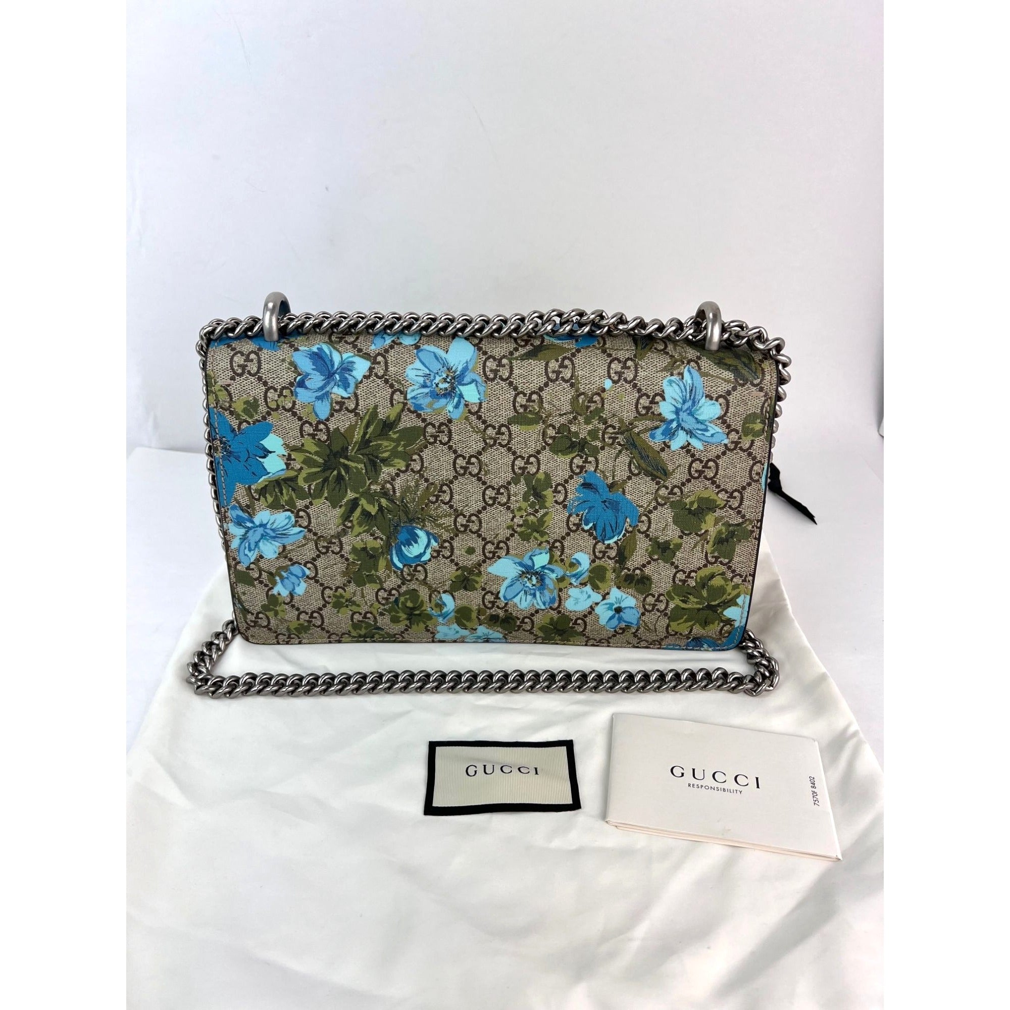 Túi đeo vai Gucci GG Supreme Blooms thêu họa tiết Dionysus cỡ trung màu xanh lam nâu xám