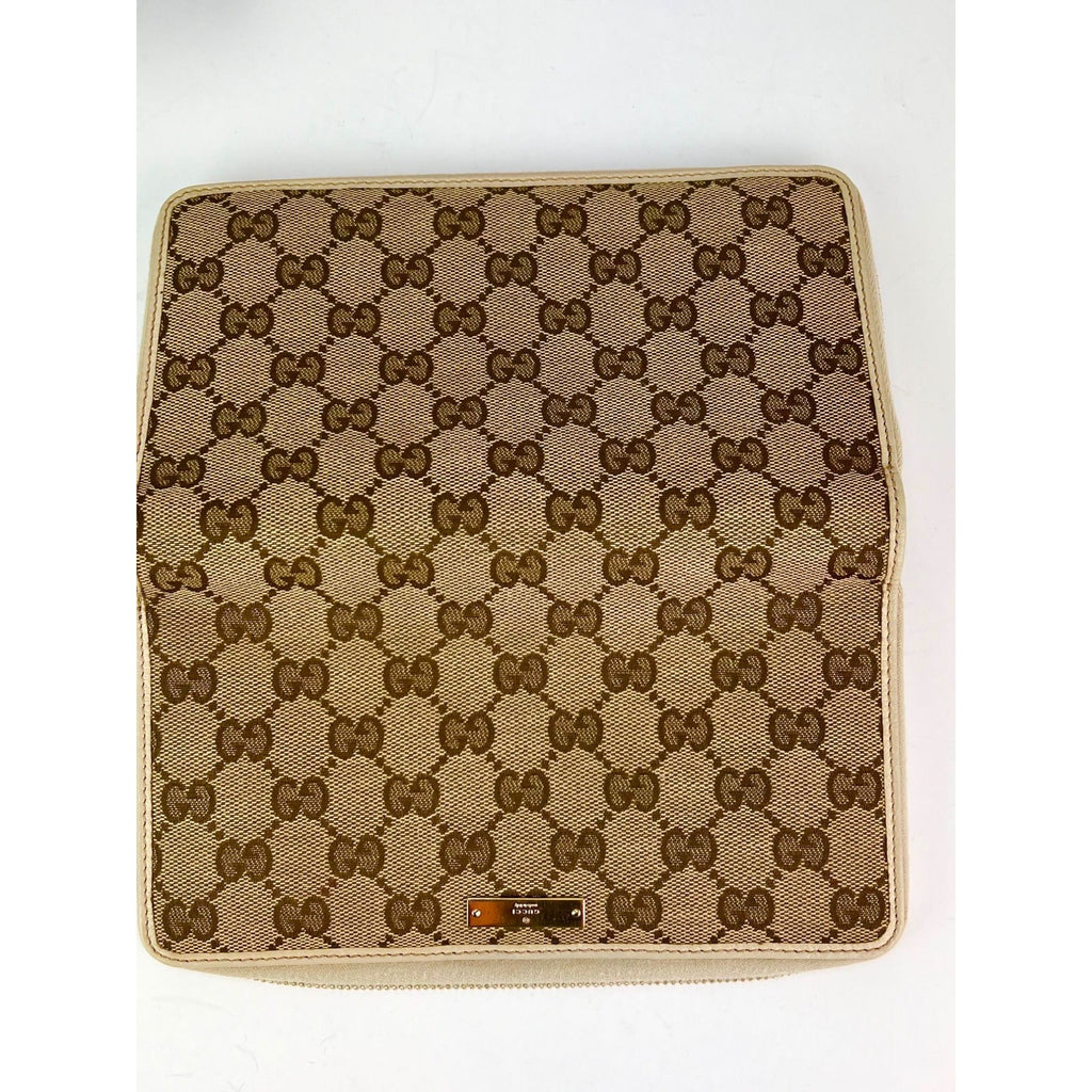 Ví dài bằng vải canvas có khóa kéo logo Gucci GG màu be