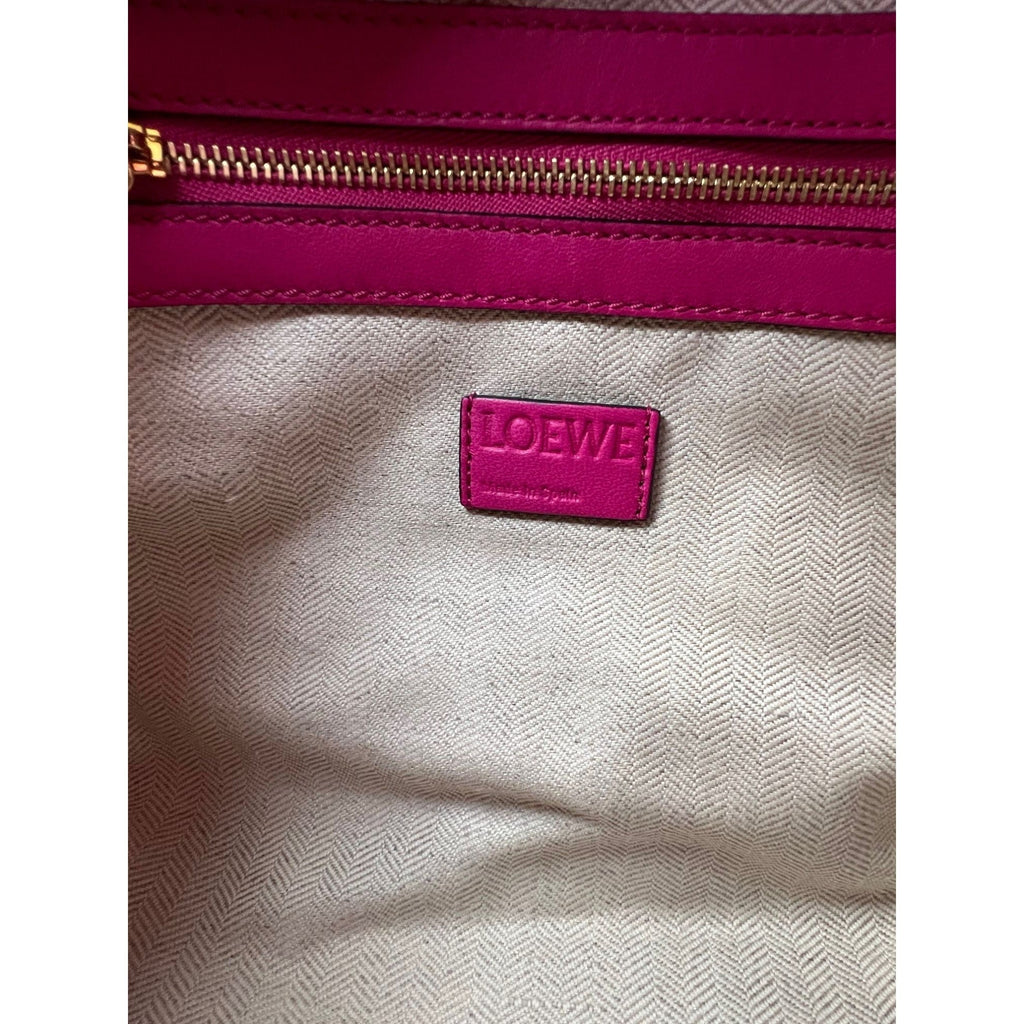 Túi đeo vai Loewe Nappa Pink Flamenco Medium Knot