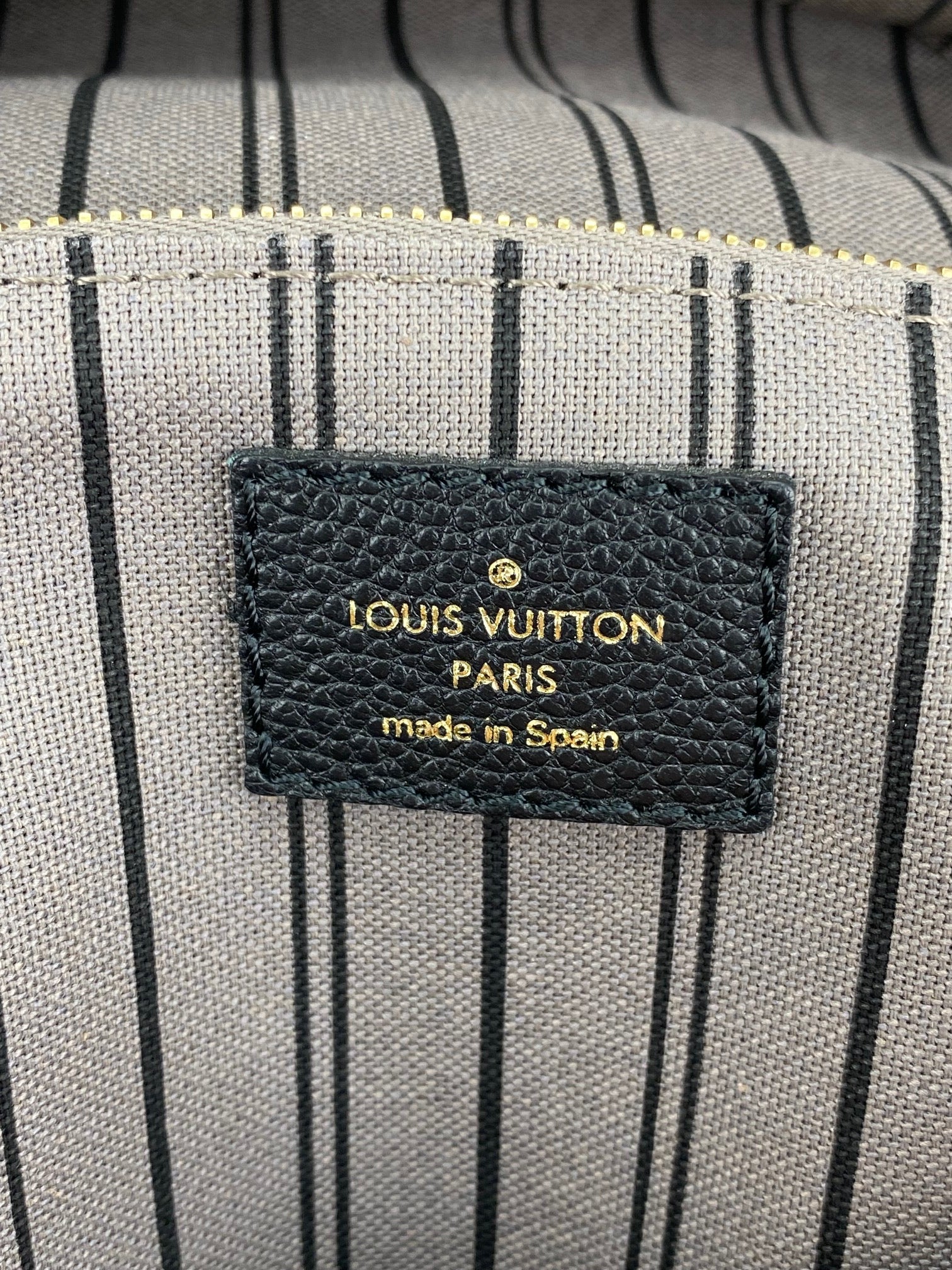 Trường du lịch ba lô Louis Vuitton Sorbonne Monogram Empreinte