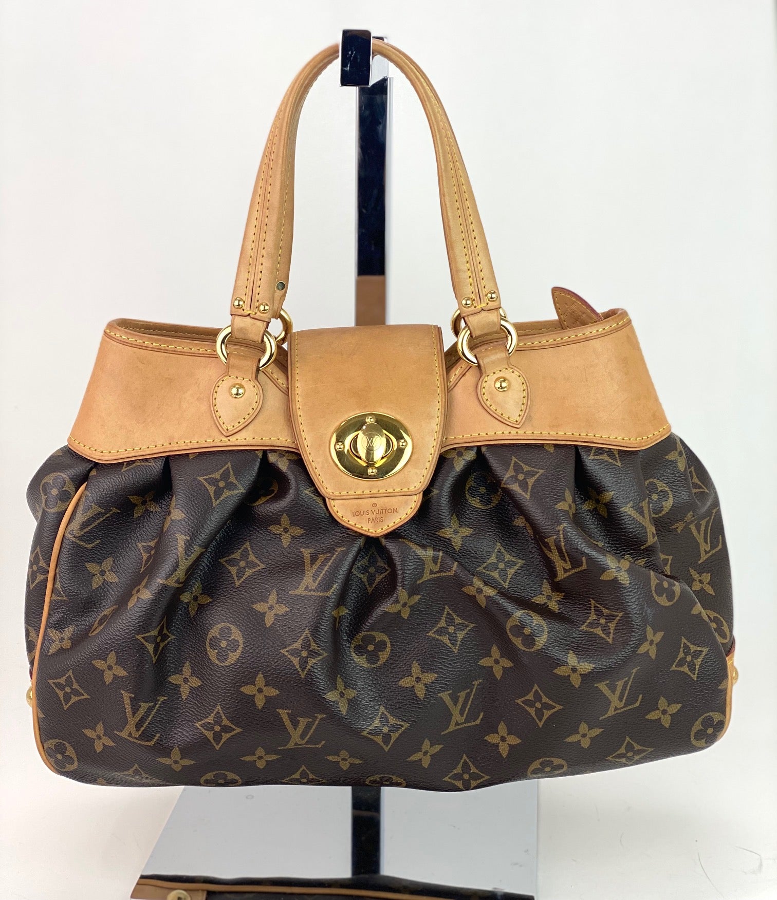 Túi xách Louis Vuitton BOETIE PM Monogram Brown Canvas Hobo Tote Đã qua sử dụng
