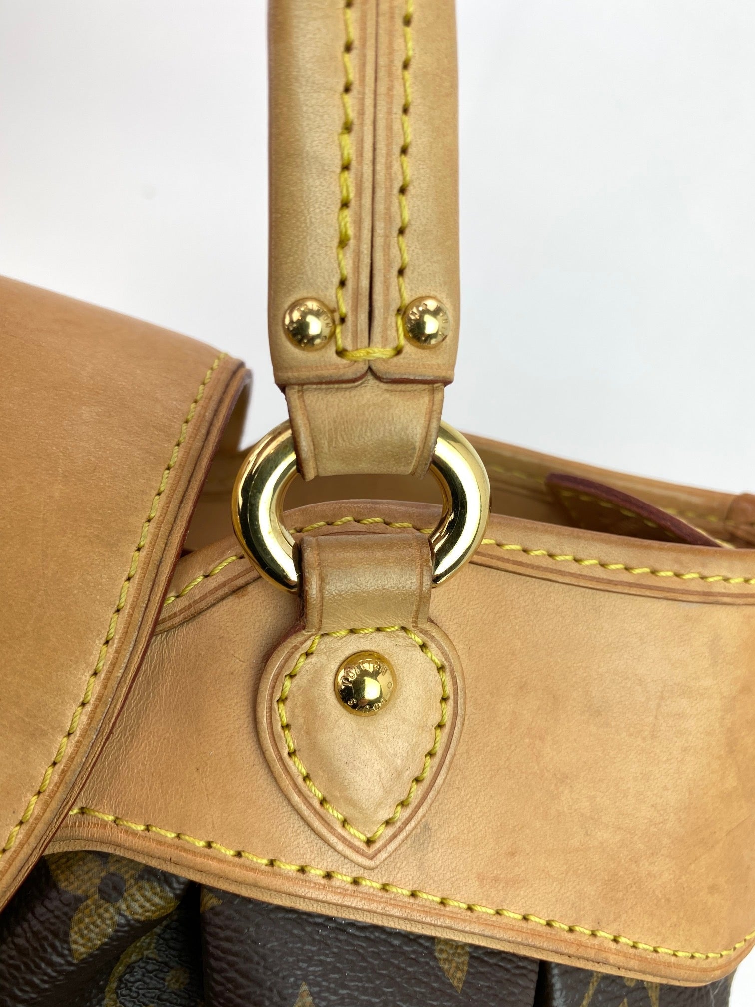 Túi xách Louis Vuitton BOETIE PM Monogram Brown Canvas Hobo Tote Đã qua sử dụng