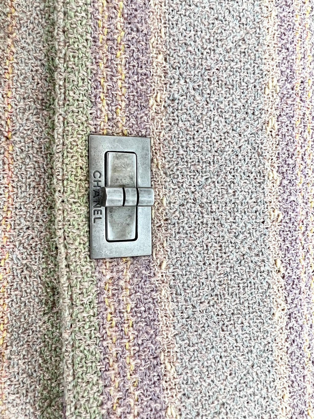 Túi đeo vai vải cotton tweed nhiều màu hồng Chanel 2.55 Reissue 225 nắp đơn