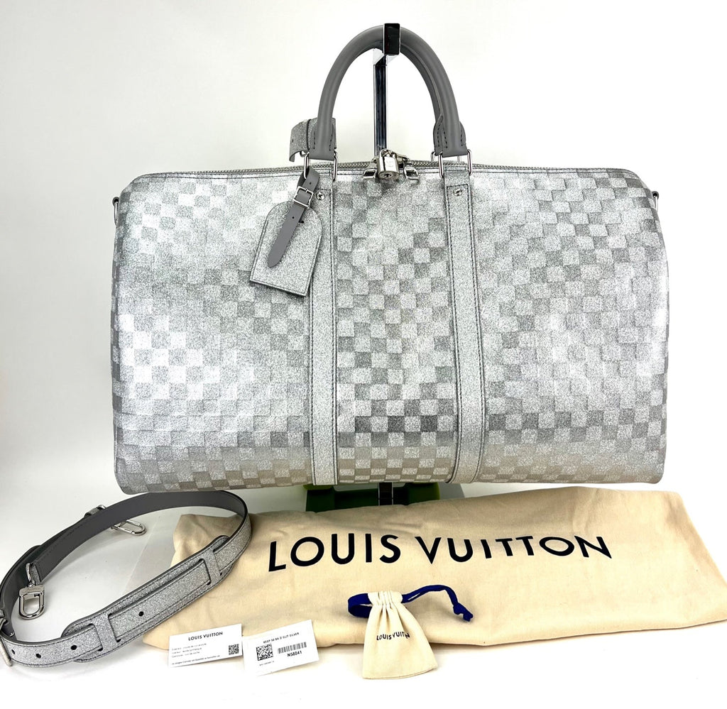 Túi xách Louis Vuitton Keepall Bandoulière 50B Bạc lấp lánh họa tiết Damier Preowned