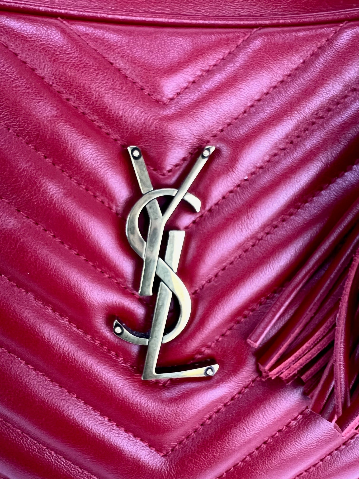 YVES SAINT LAURENT Matelasse Da bê Lou Camera Túi đeo chéo màu đỏ