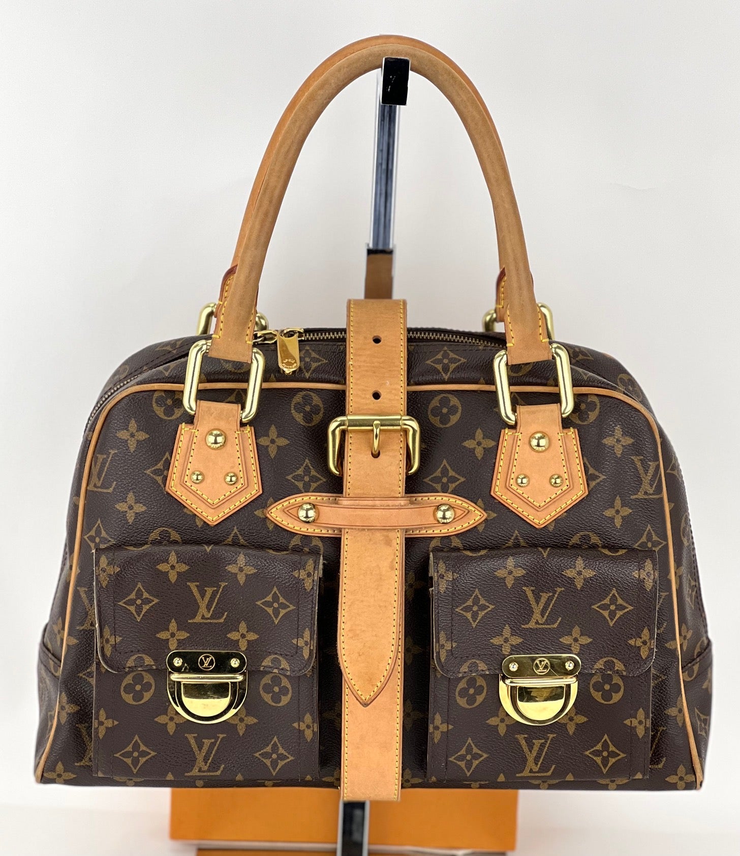 Túi xách tay Louis Vuitton Manhattan GM Monogram Canvas Shoulder Bag đã qua sử dụng