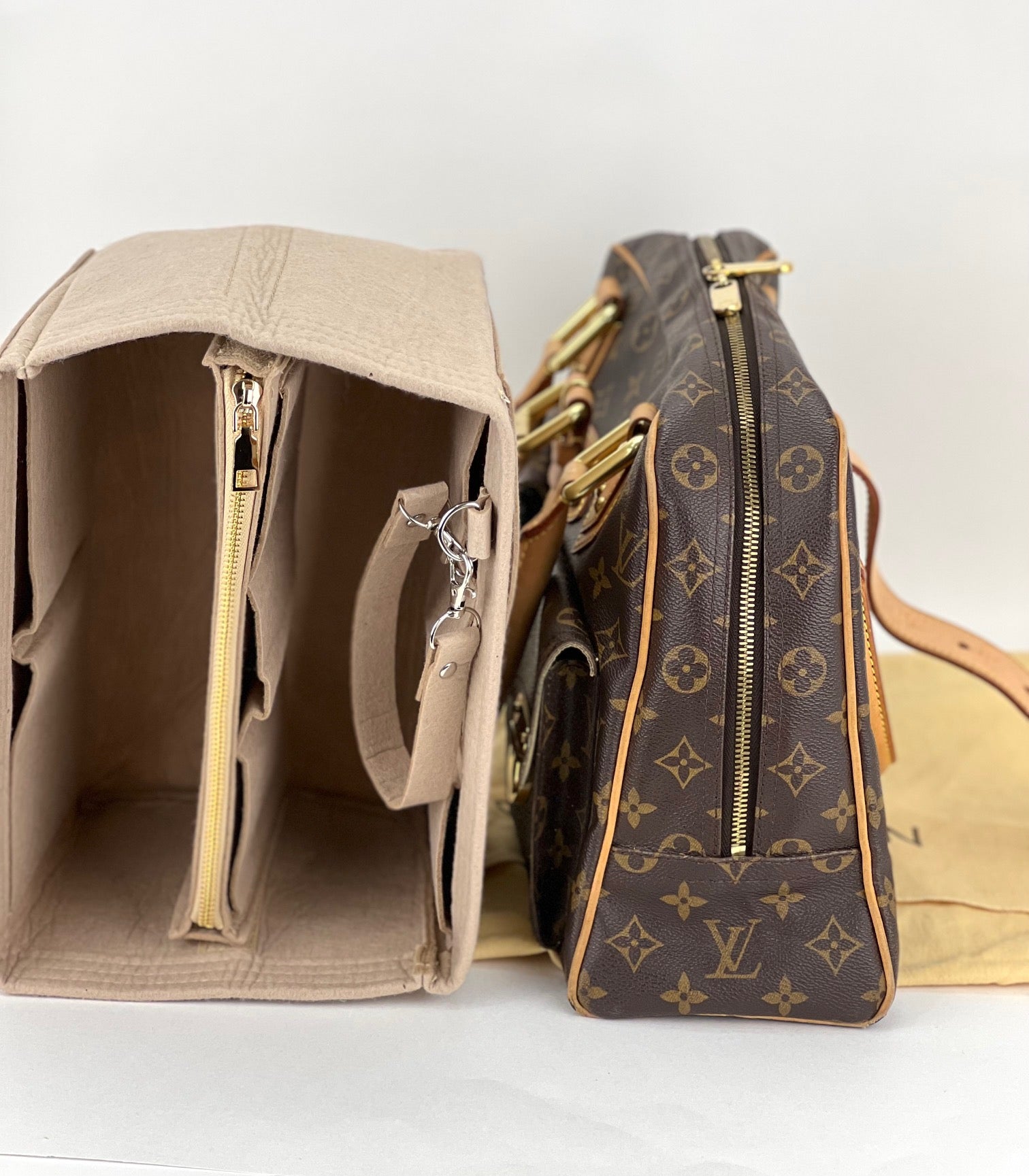 Túi xách tay Louis Vuitton Manhattan GM Monogram Canvas Shoulder Bag đã qua sử dụng