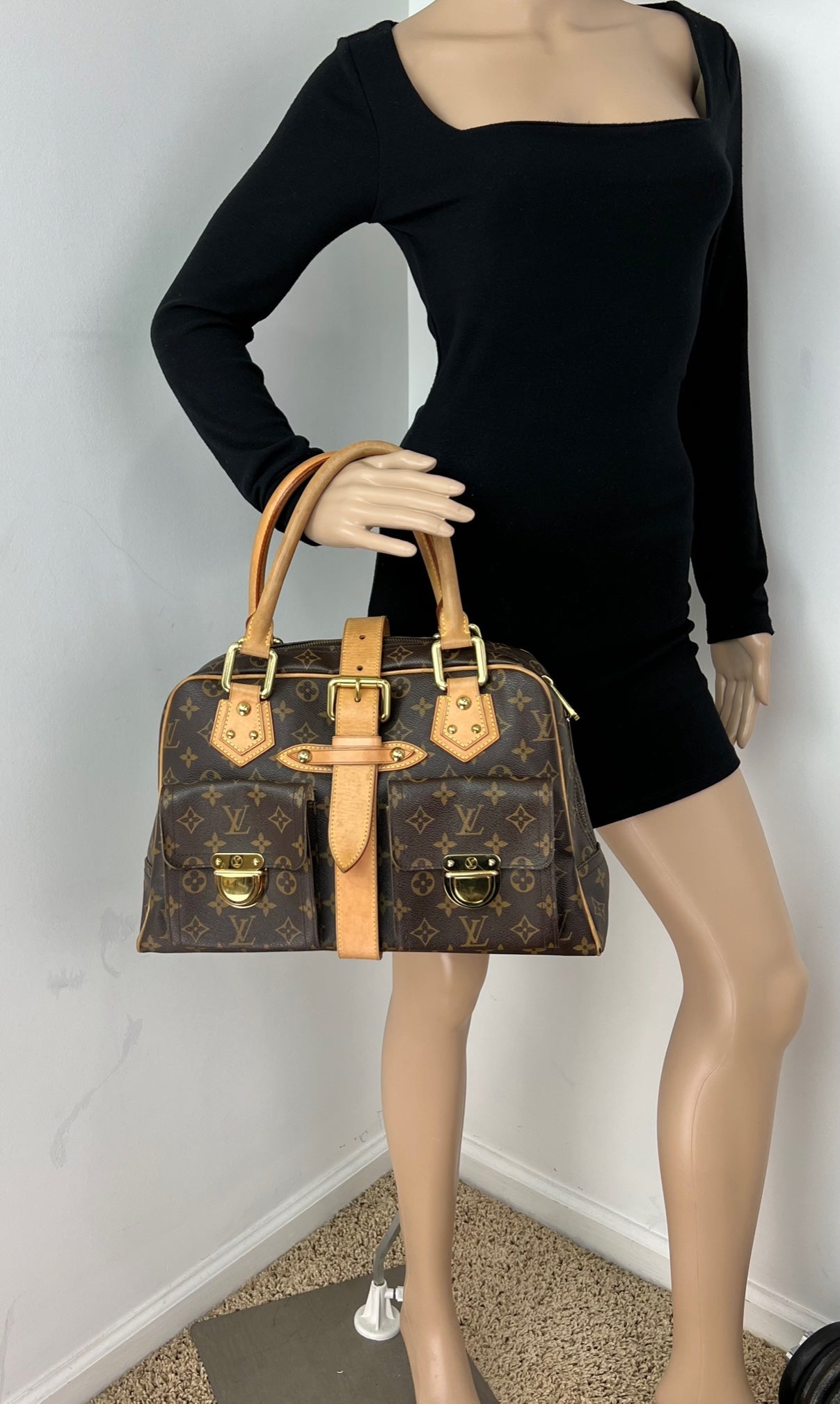 Túi xách tay Louis Vuitton Manhattan GM Monogram Canvas Shoulder Bag đã qua sử dụng