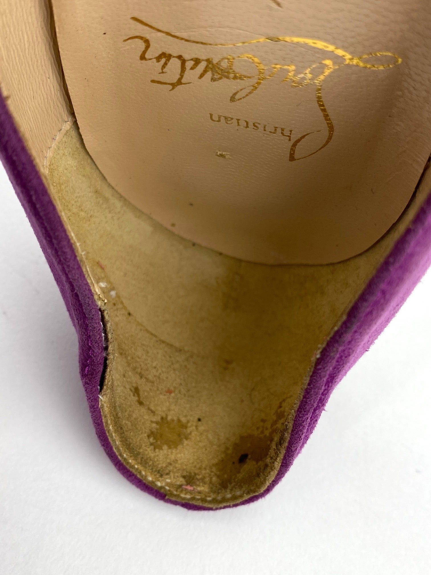 CHRISTIAN LOUBOUTIN Suede Purple Pumps Heels SZ 37 / Us 7
