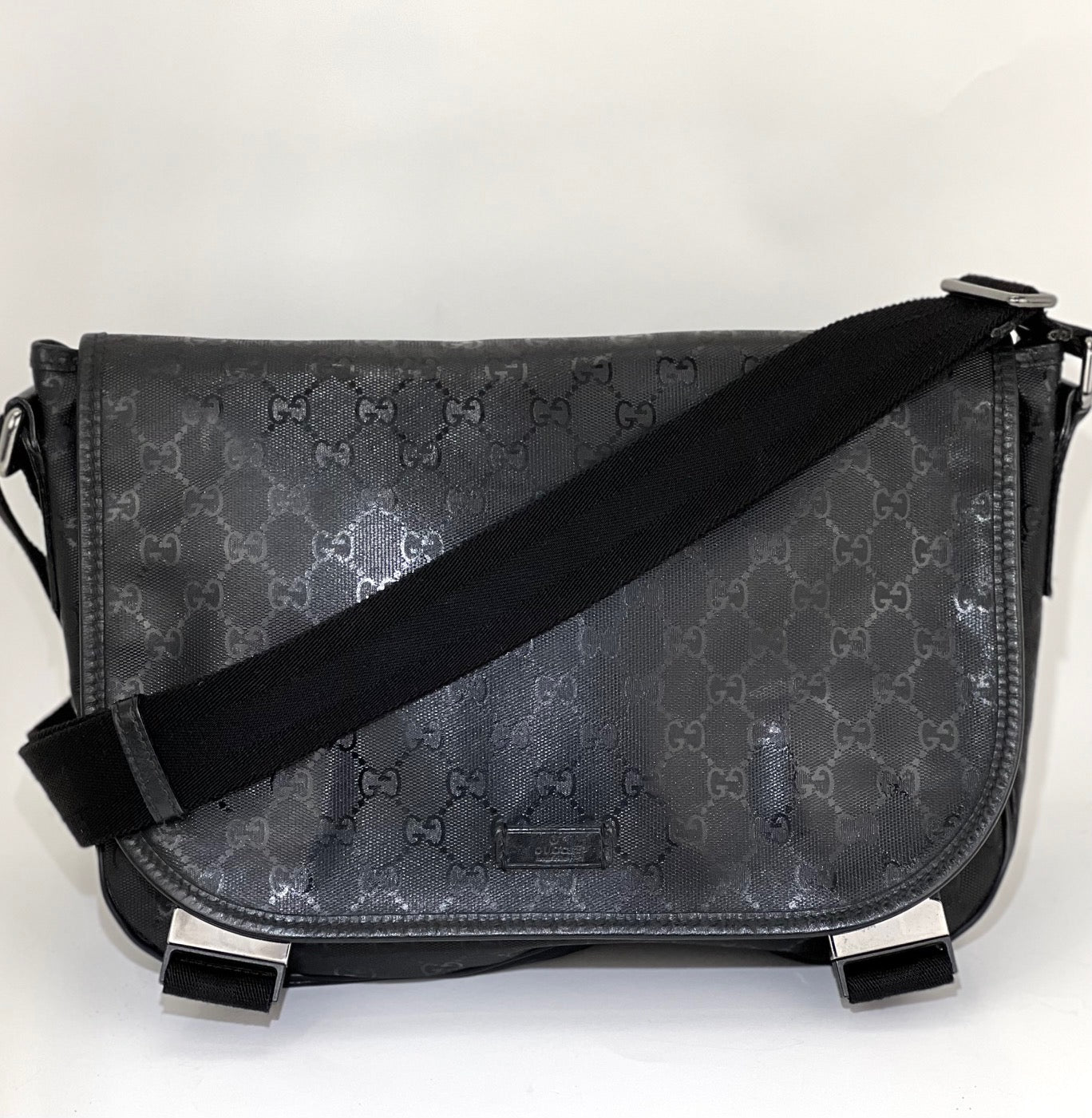 Gucci Men's Messenger GG Supreme Canvas Double Buckle Flap Crossbody Men's Bag Preowned