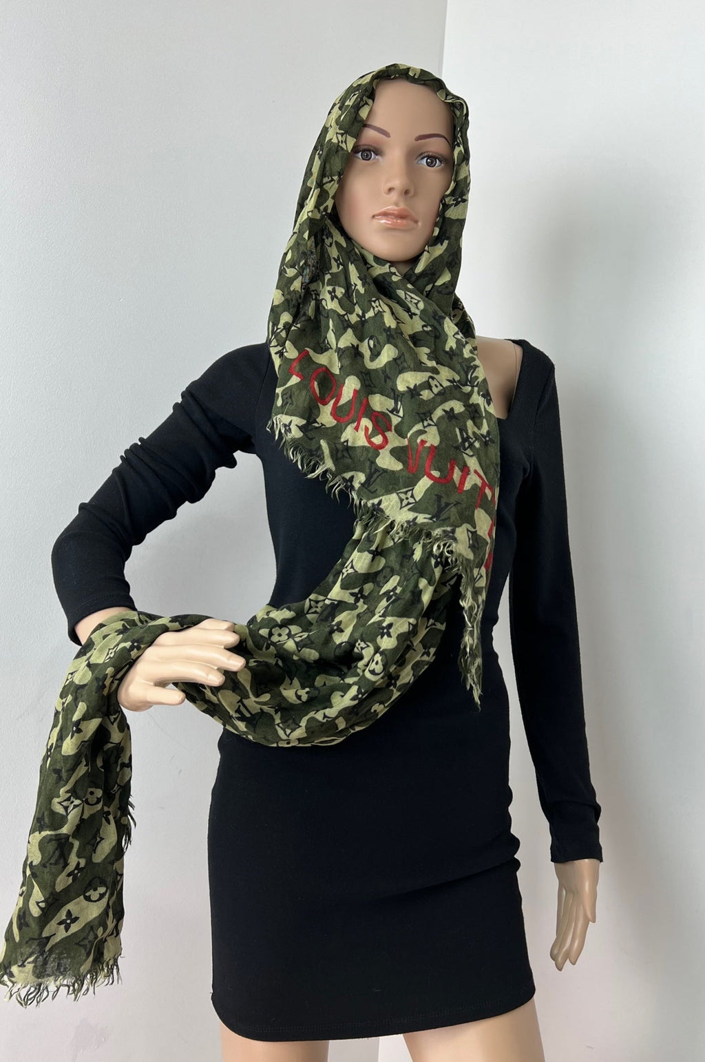 LOUIS VUITTON Green TAKASHI MURAKAMI Monogramouflage Shawl Stole Scarf
