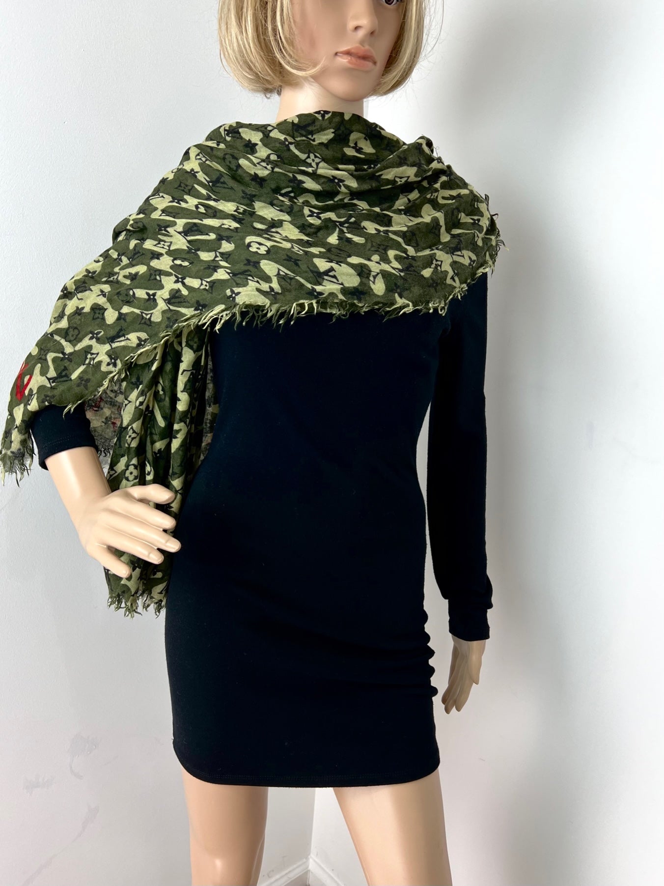 LOUIS VUITTON Green TAKASHI MURAKAMI Monogramouflage Shawl Stole Scarf