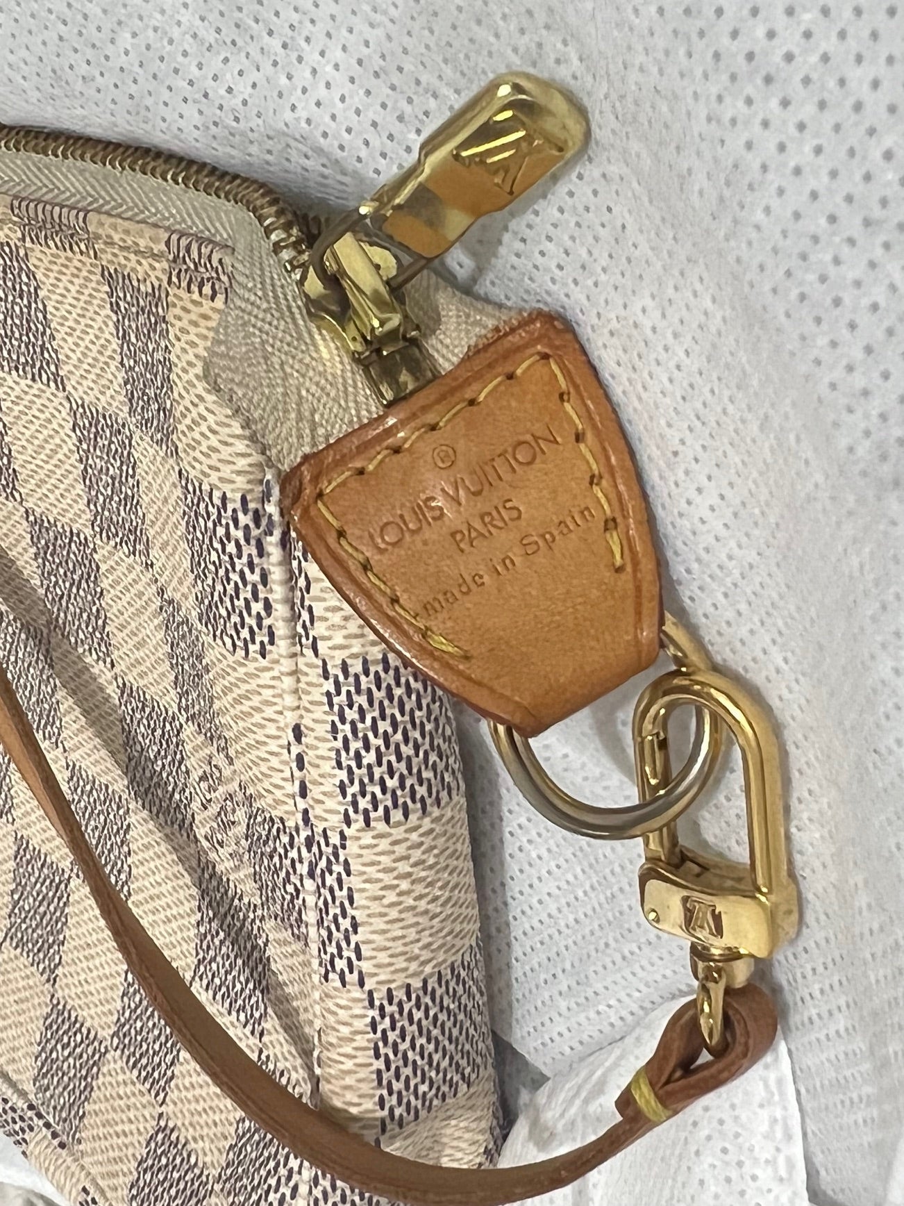 Phụ kiện túi xách Louis Vuitton Túi Damier Azur màu trắng