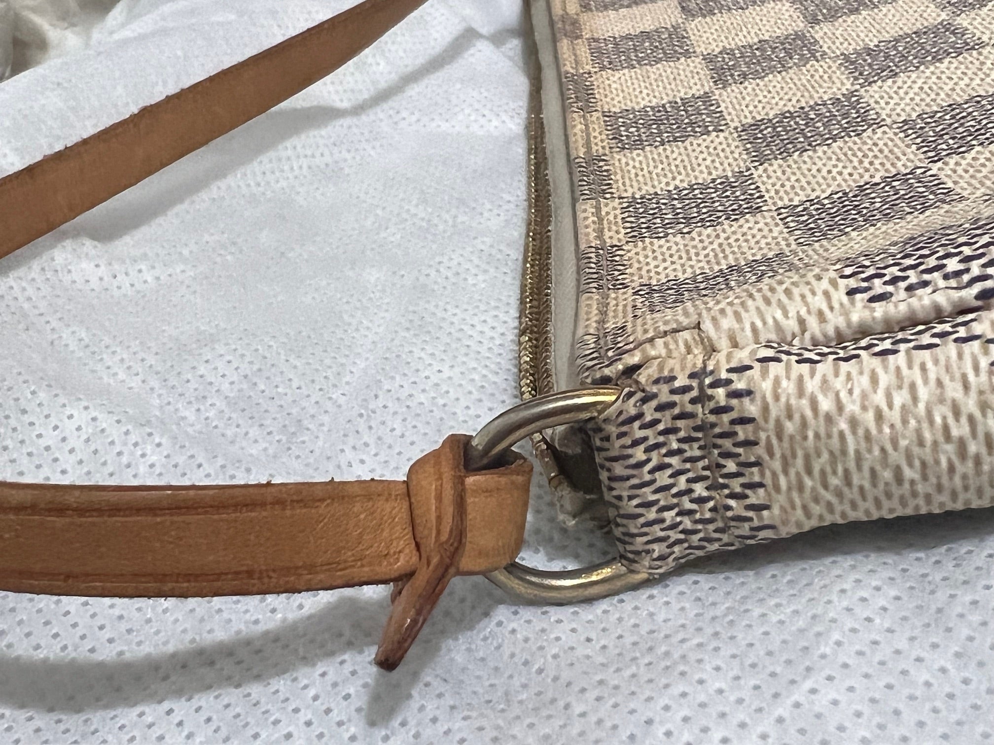 Phụ kiện túi xách Louis Vuitton Túi Damier Azur màu trắng