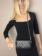 Ví Chanel Caviar Quilted Large Gusset Zip Around Black