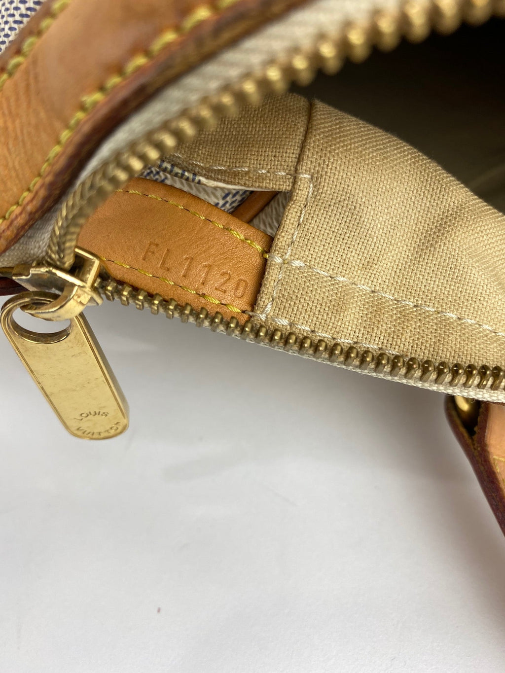 Túi đeo vai LOUIS VUITTON Stresa PM Damier Azur Canvas N42220