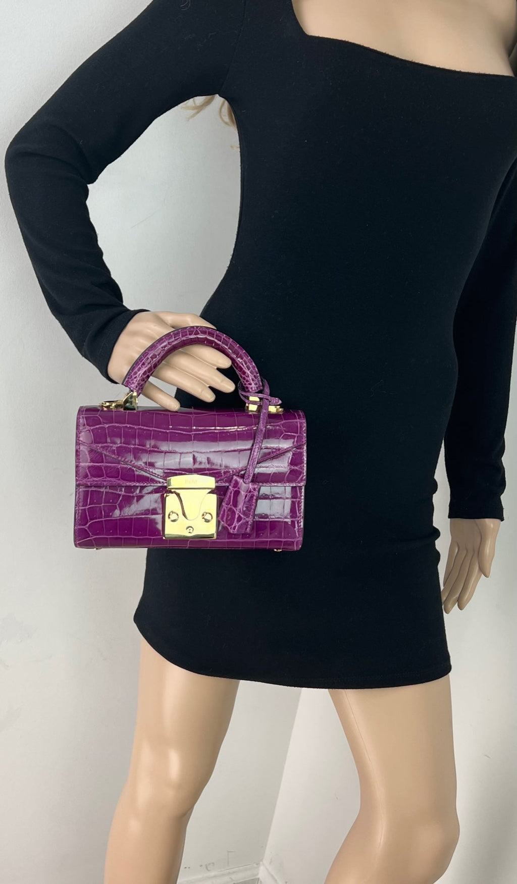 Túi đeo chéo cao cấp Stalvey Top Handle 2.0 Alligator Bag