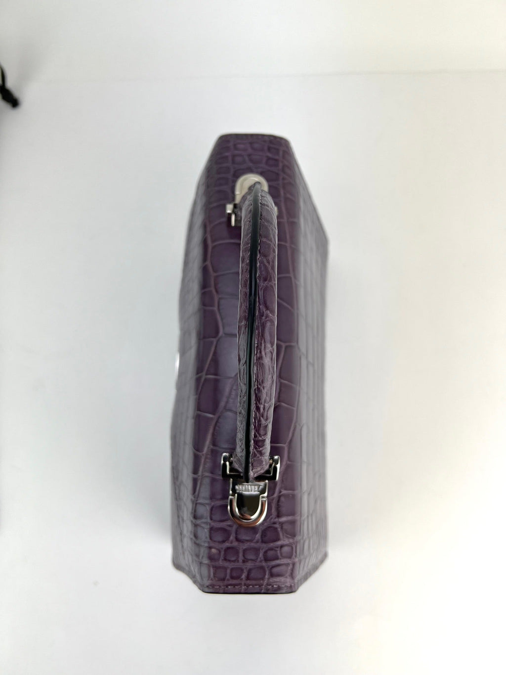 Túi đeo chéo Stalvey Top Handle 2.5 Alligator Lilac sang trọng độc quyền