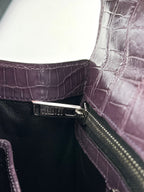 Túi đeo chéo Stalvey Top Handle 2.5 Alligator Lilac sang trọng độc quyền