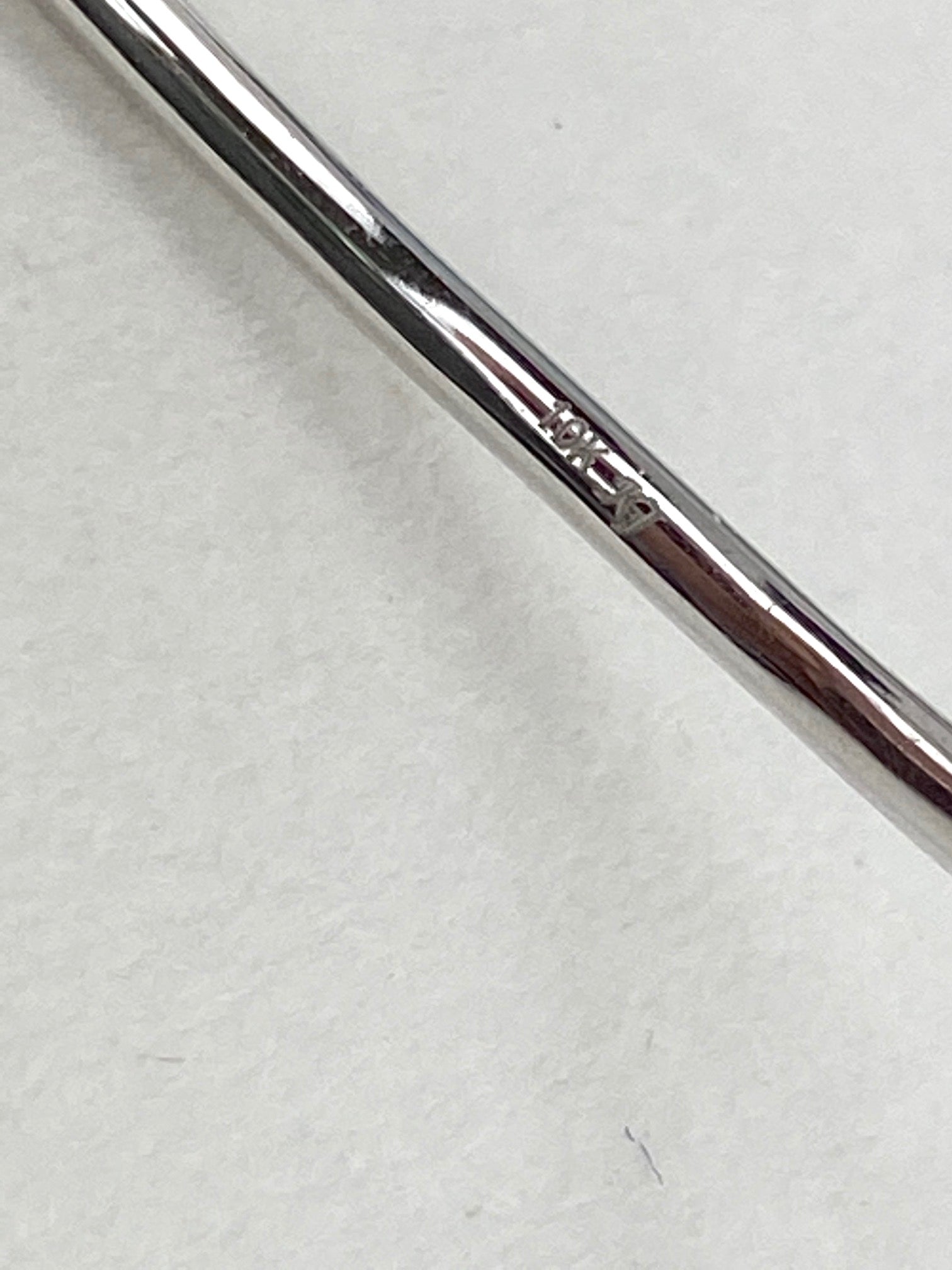 Hoa tai vòng tròn xen kẽ kim cương Baguette và kim cương tròn Zales 1/2 CT. TW bằng vàng trắng 10K mới